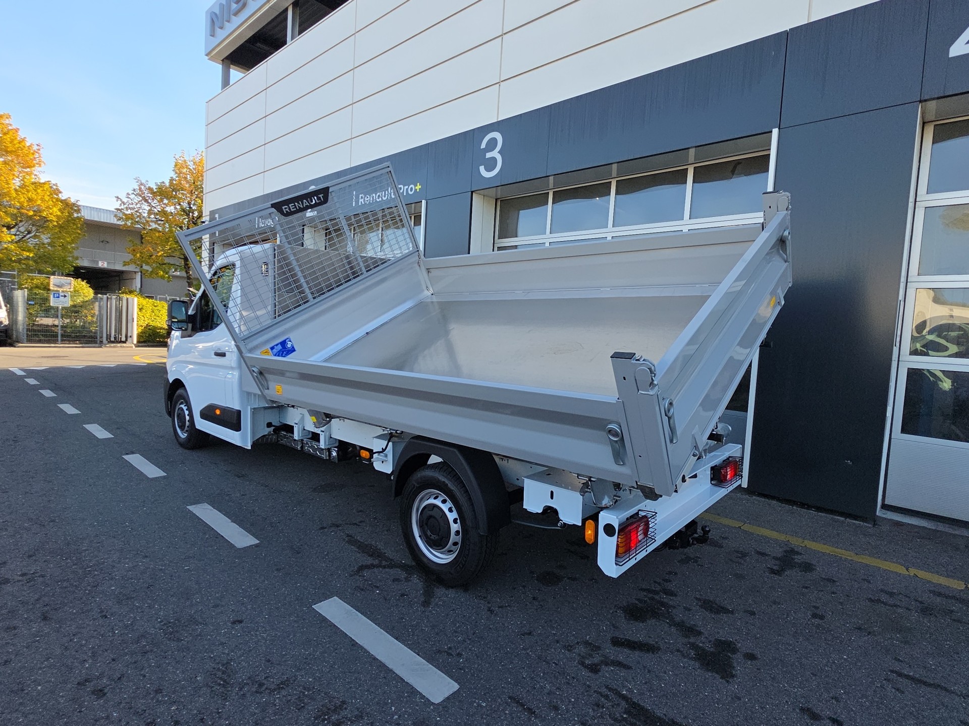 RENAULT Master T35 Blue dCi 170 L3H1 Drei Seite Kipper EAG-image-3