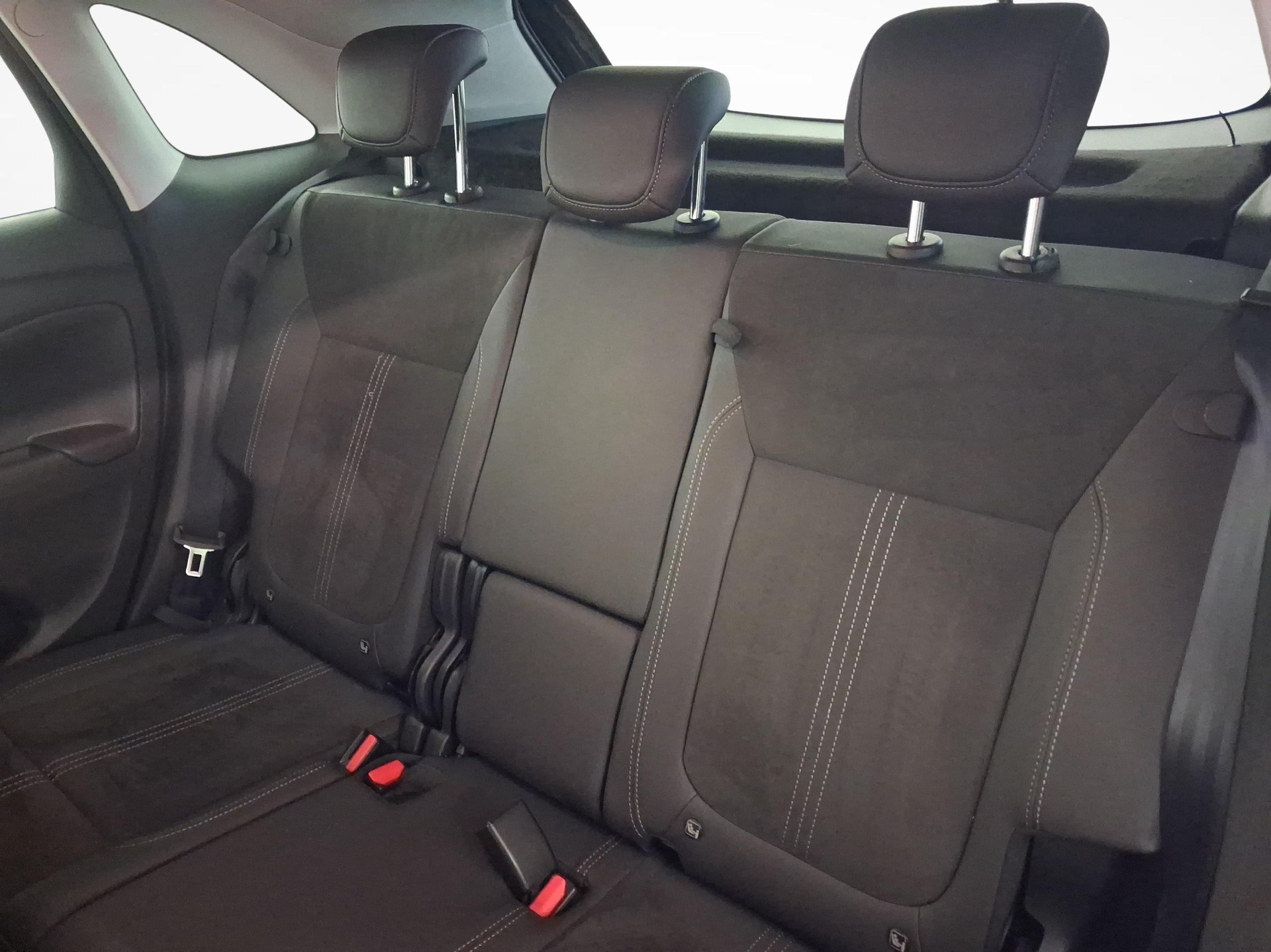 OPEL Crossland 1.2 T 130 Elegance Blitz-image-10
