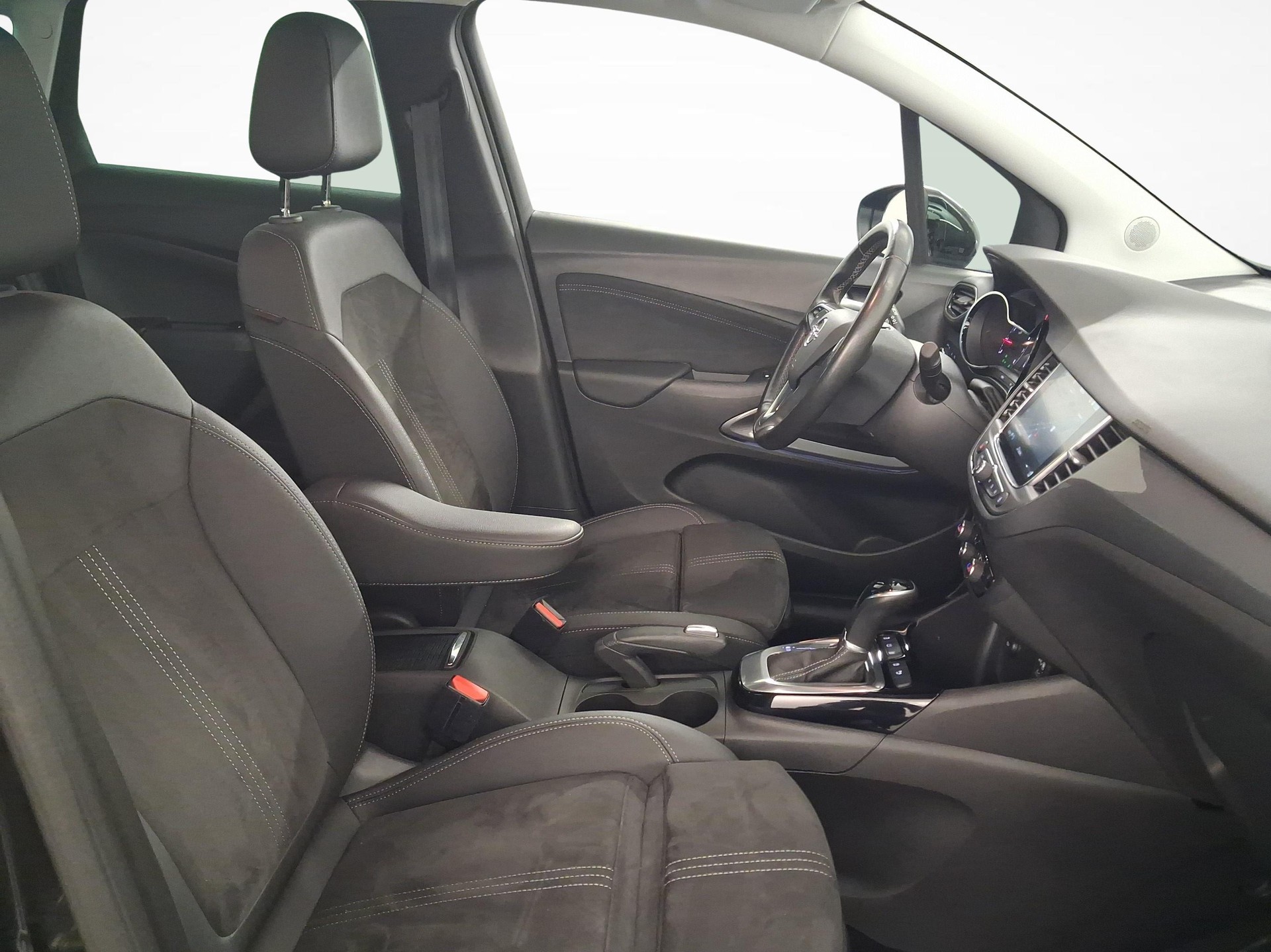 OPEL Crossland 1.2 T 130 Elegance Blitz-image-9