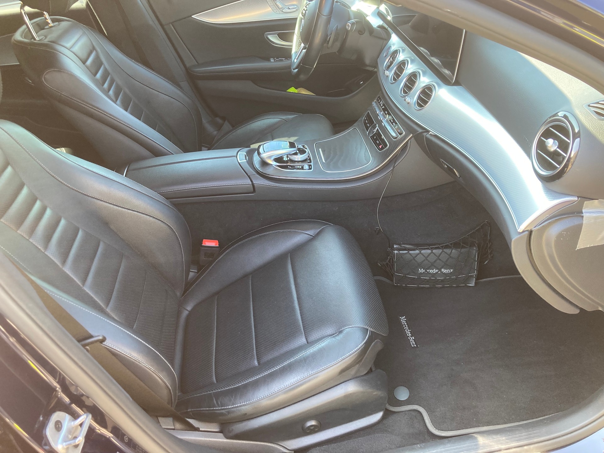 MERCEDES-BENZ E 220 d Swiss Star Avantgarde 4Matic 9G-Tronic-image-2