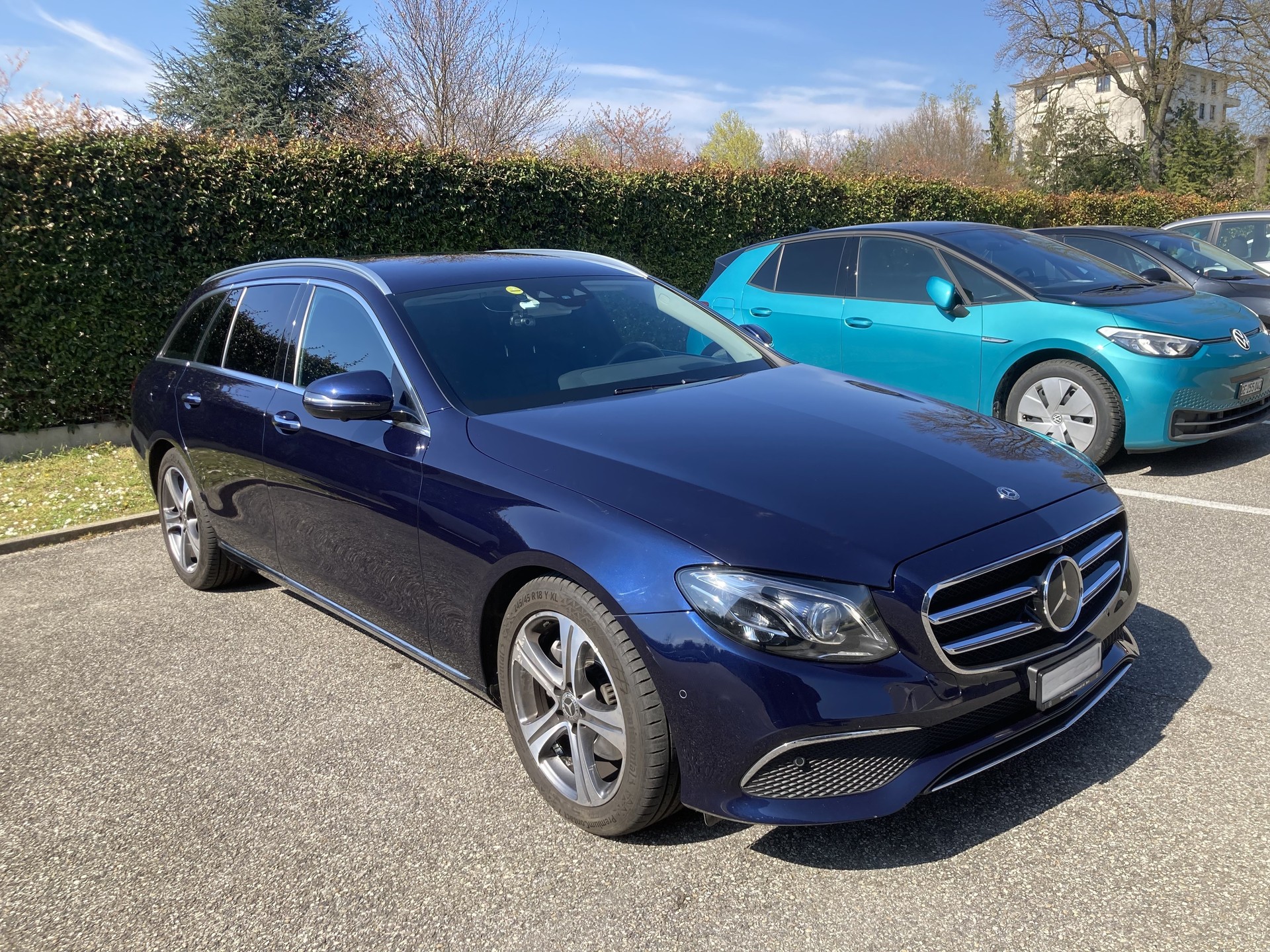 MERCEDES-BENZ E 220 d Swiss Star Avantgarde 4Matic 9G-Tronic-image-14
