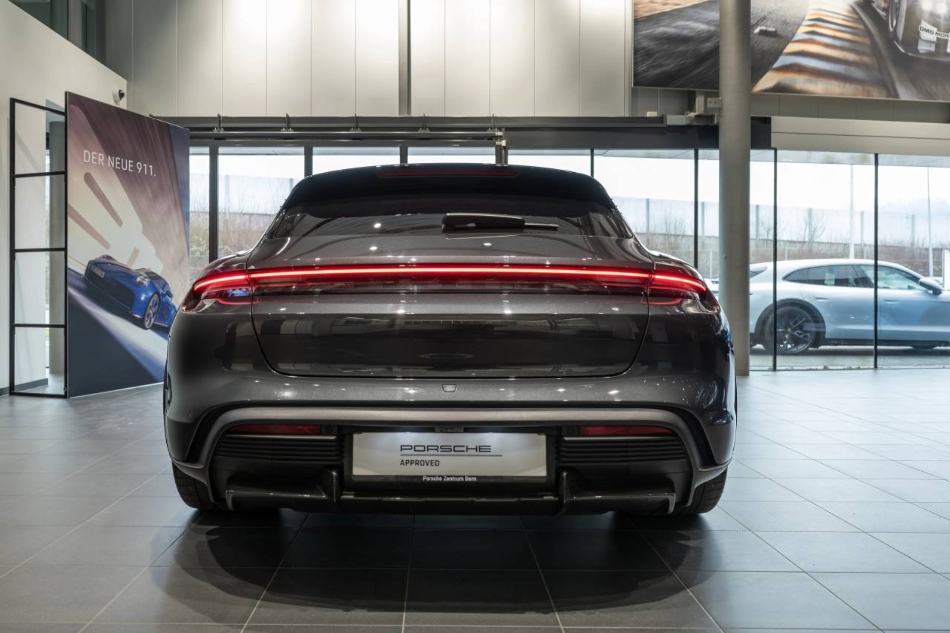 PORSCHE Taycan Turbo S Cross Turismo-image-5