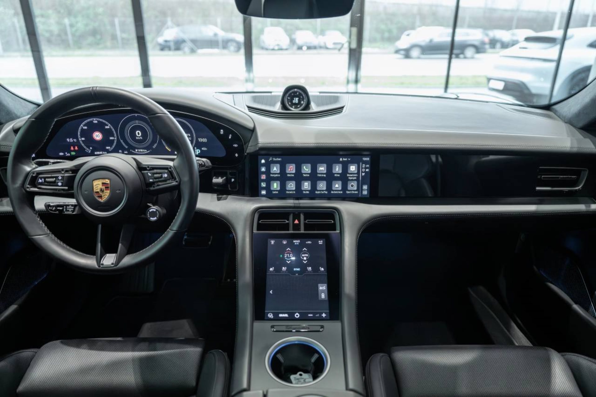PORSCHE Taycan Turbo S Cross Turismo-image-15