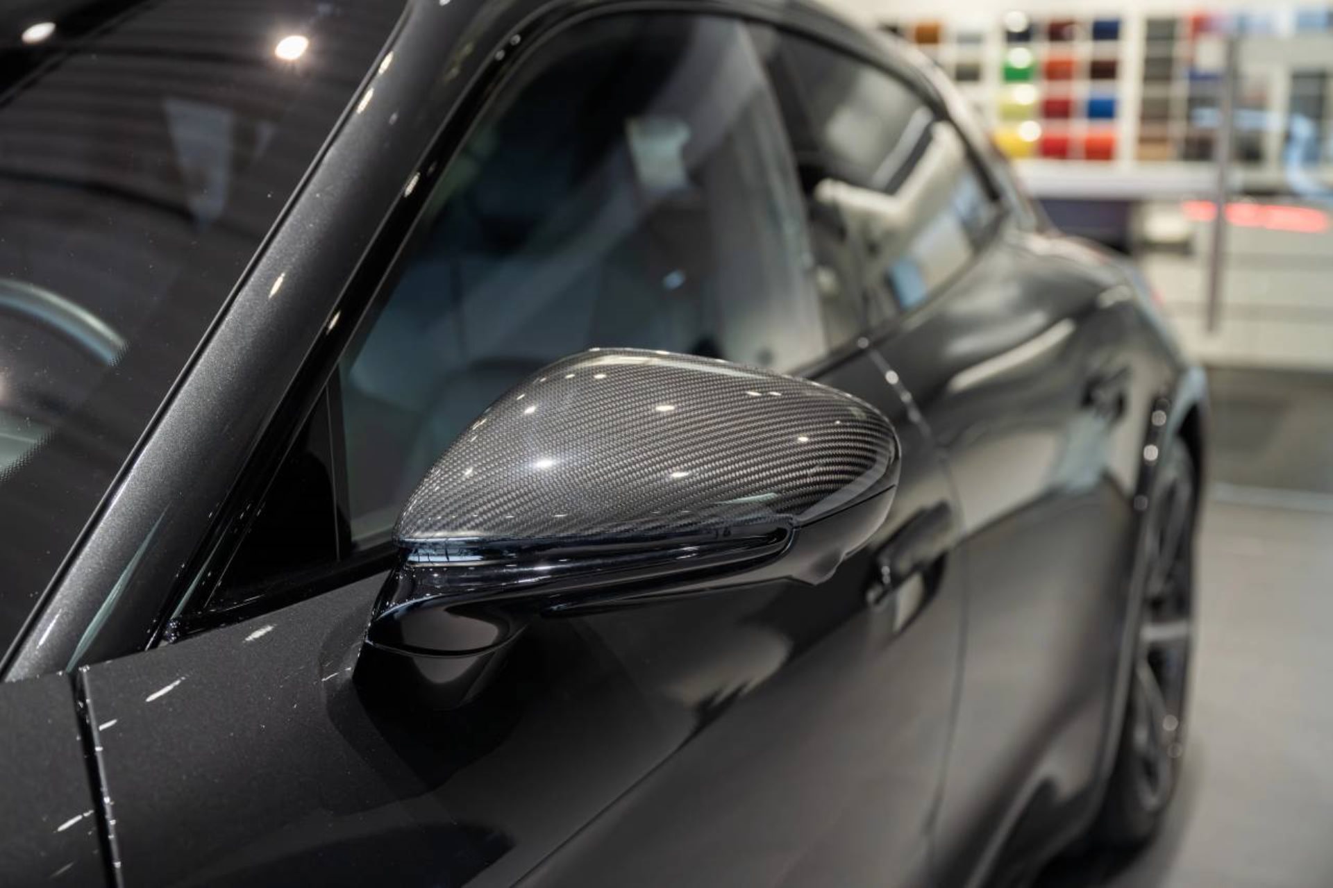 PORSCHE Taycan Turbo S Cross Turismo-image-26