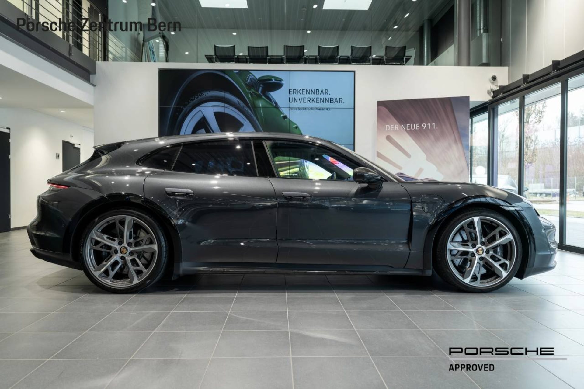 PORSCHE Taycan Turbo S Cross Turismo-image-1