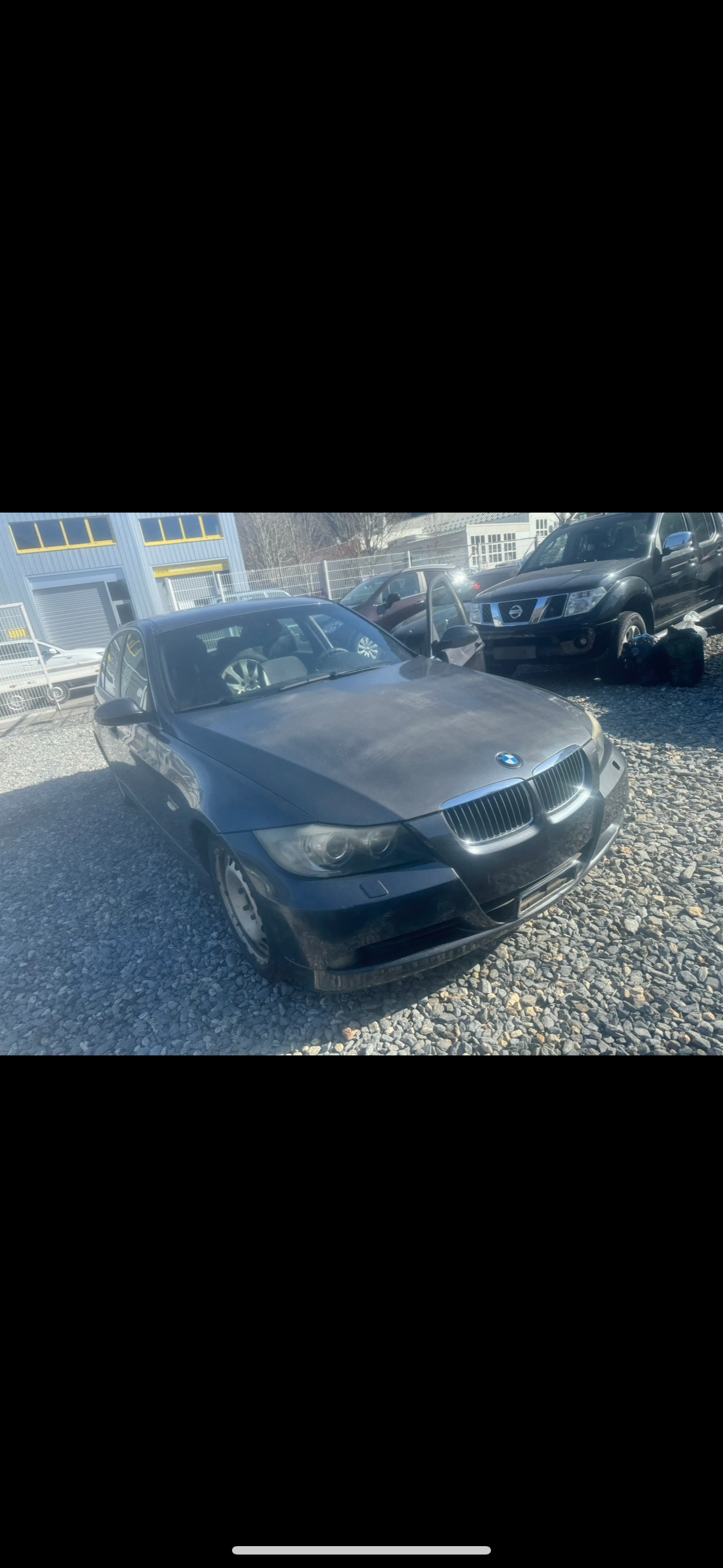 BMW 325xi-image-10