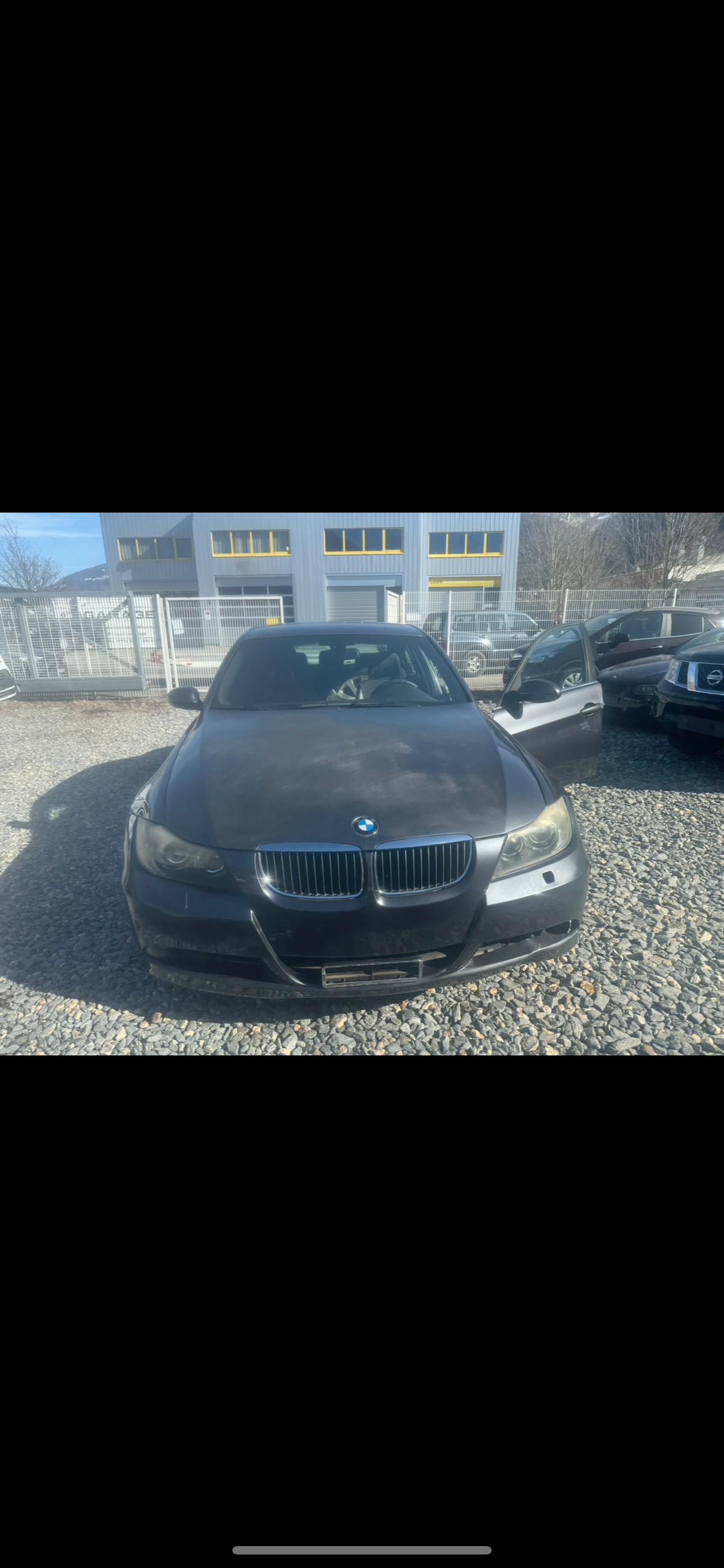 BMW 325xi-image-9