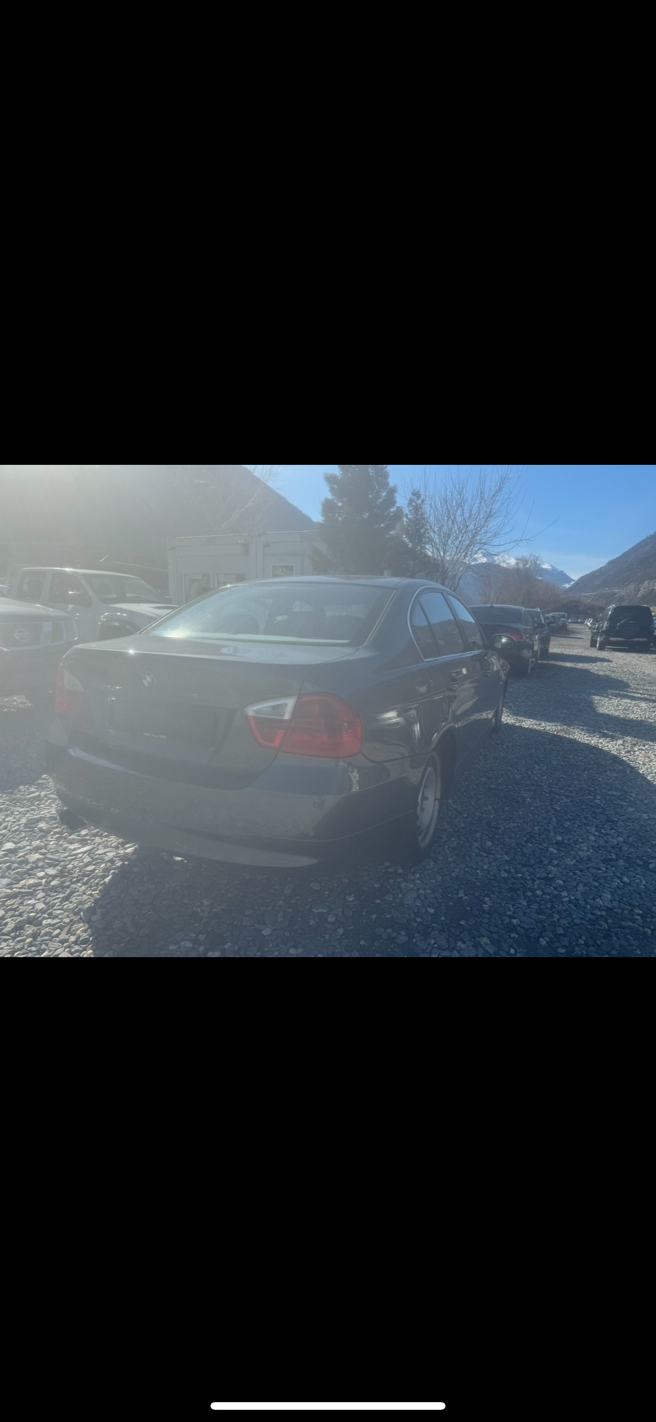 BMW 325xi-image-7