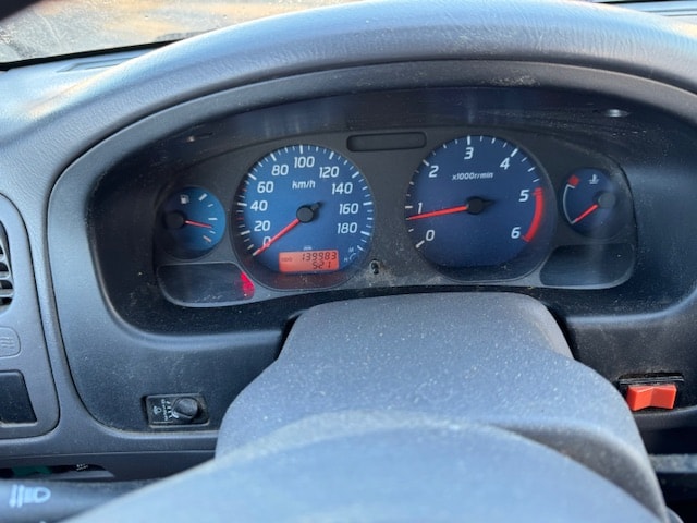 NISSAN NP300 4x4 King Cab-image-6