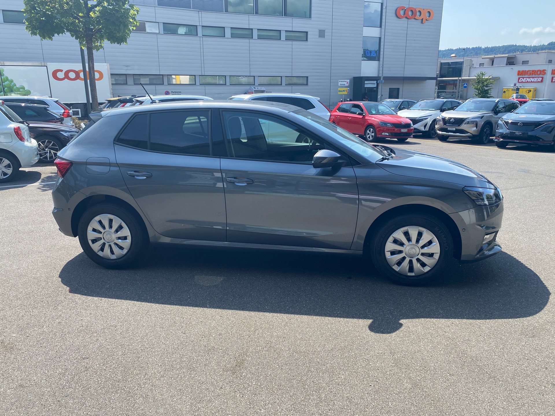 SKODA Fabia 1.0 TSI Selection DSG Küng Edition-image-4