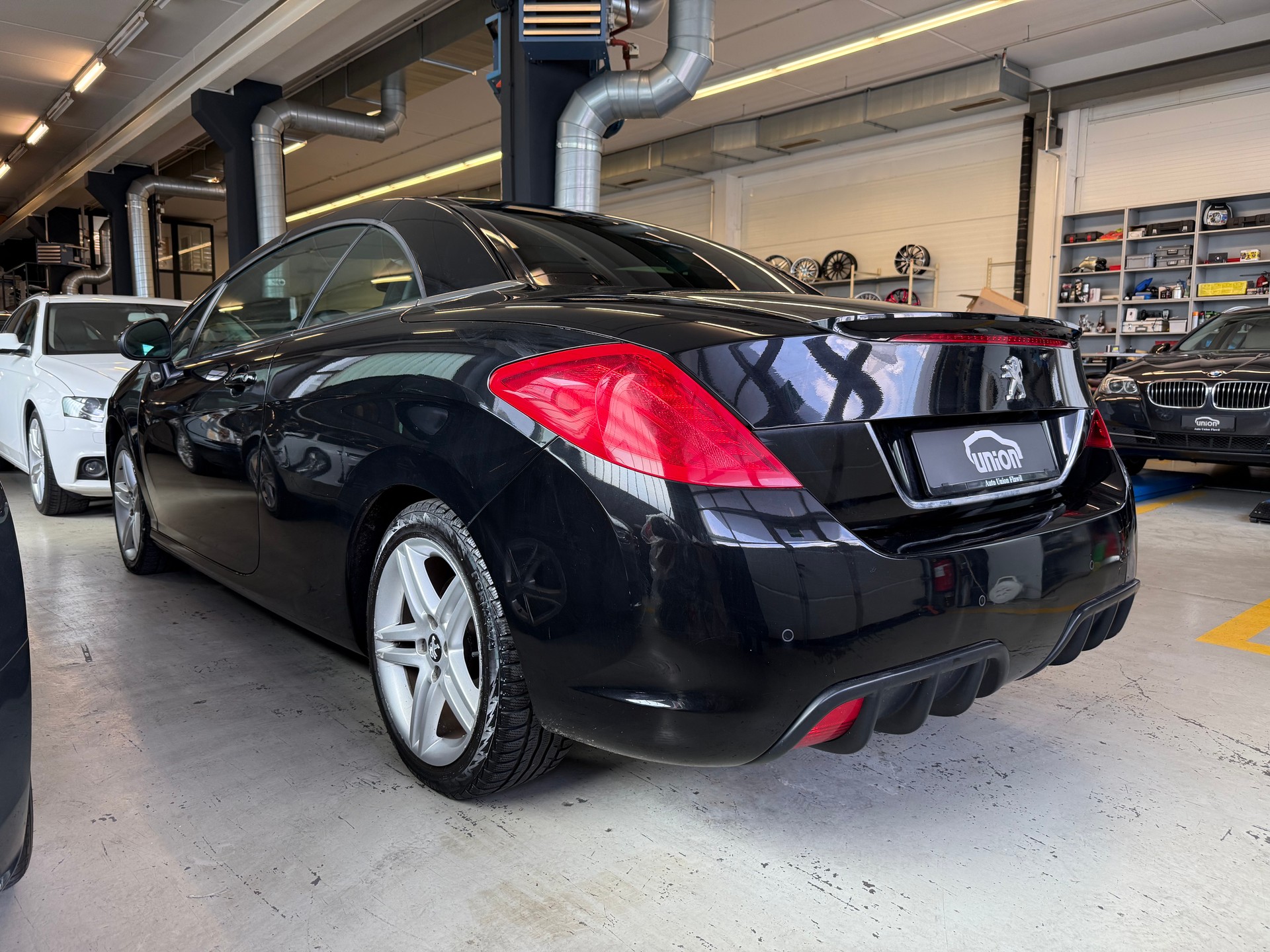 PEUGEOT 308 CC 1.6 16V VTi Sport-image-5