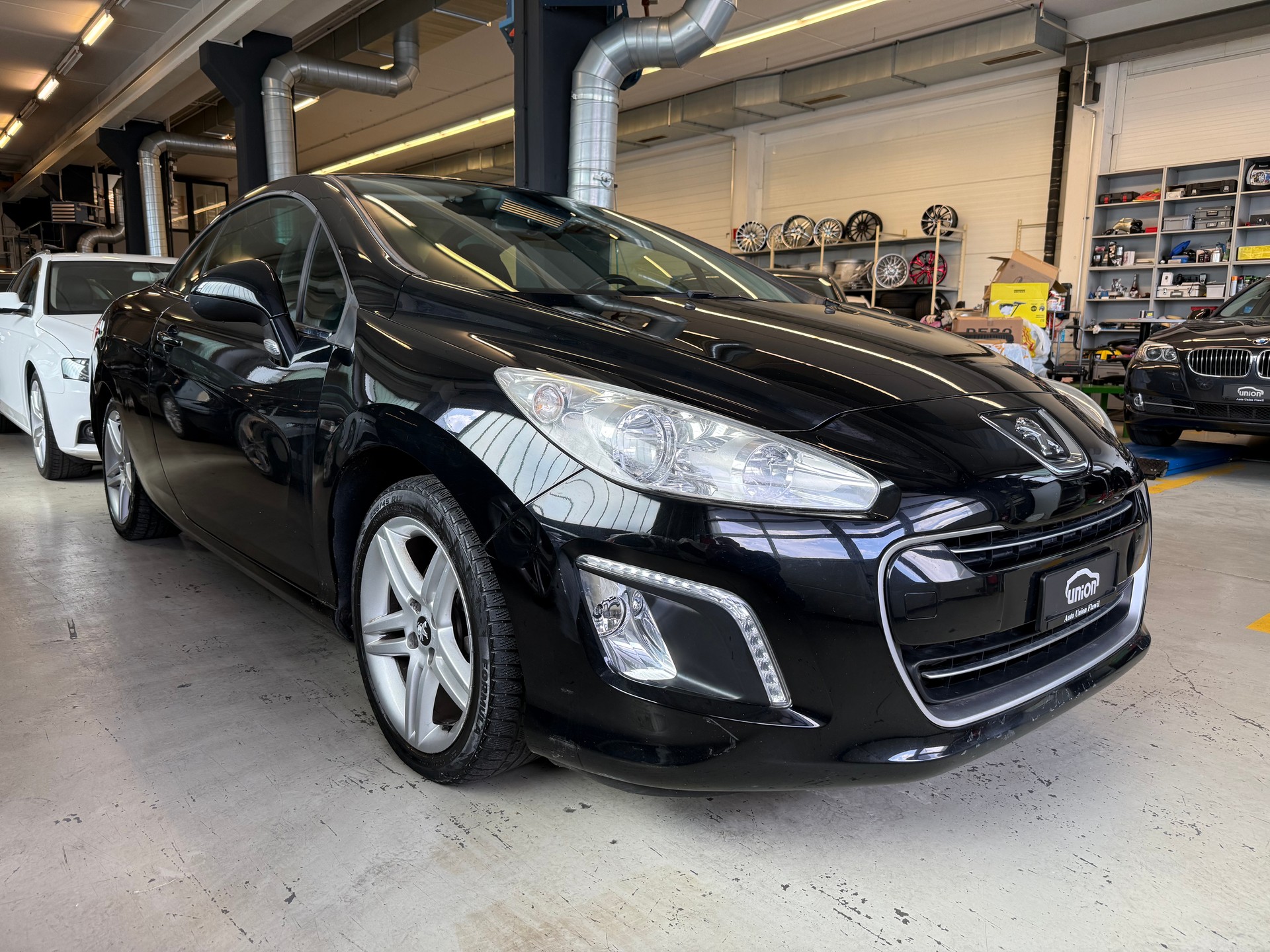 PEUGEOT 308 CC 1.6 16V VTi Sport-image-1