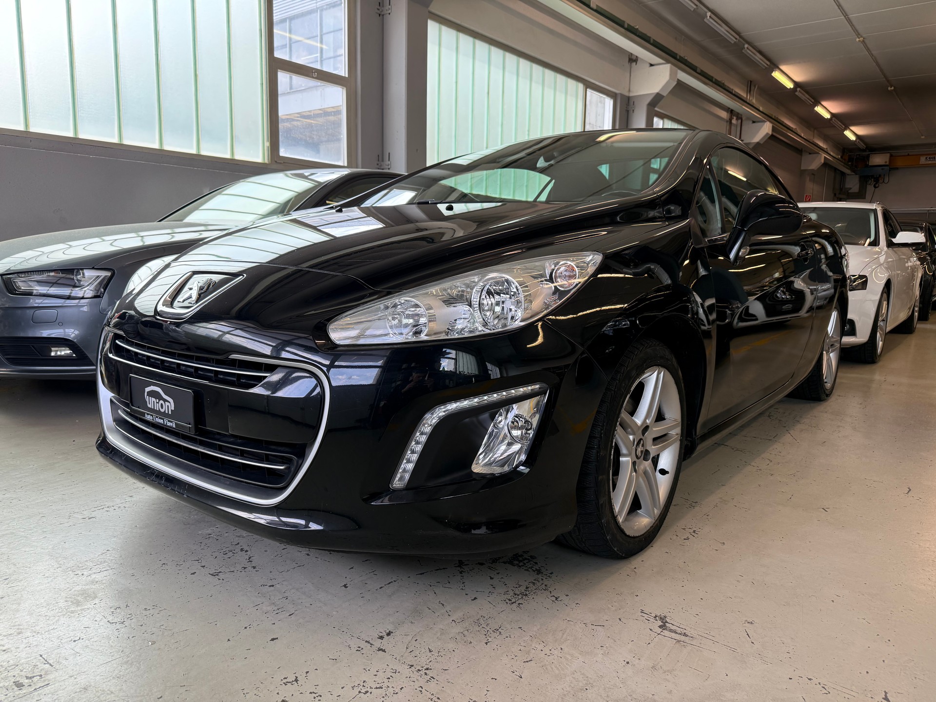 PEUGEOT 308 CC 1.6 16V VTi Sport-image-0