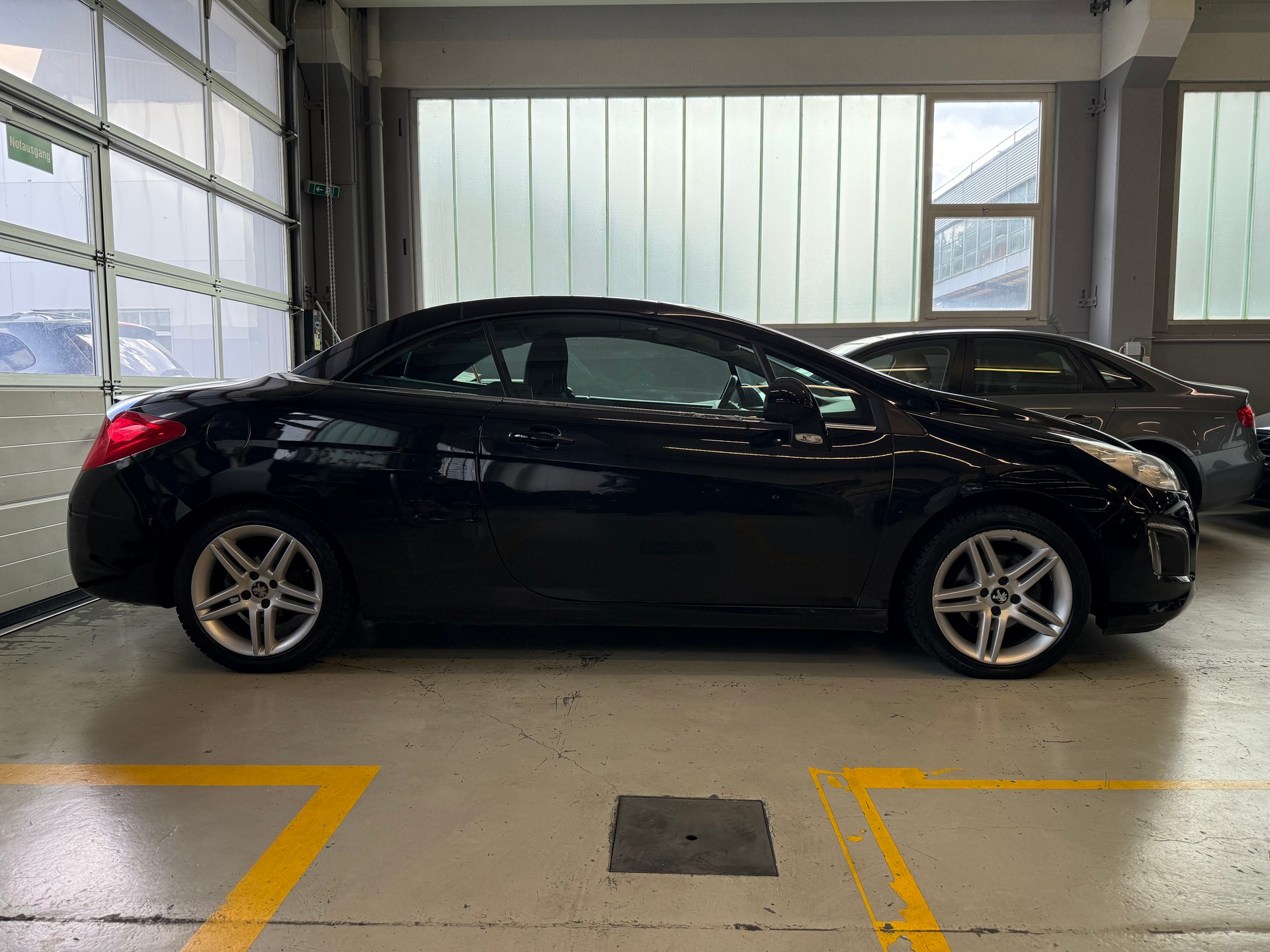 PEUGEOT 308 CC 1.6 16V VTi Sport-image-4