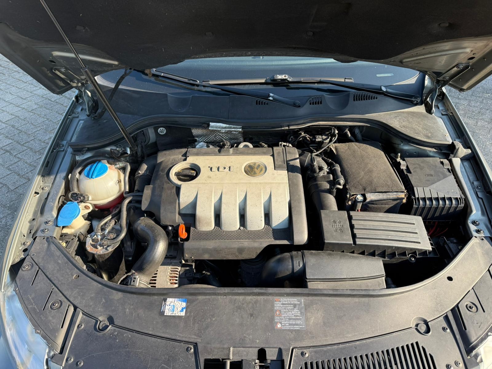 VW Passat Variant 2.0 TDI Comfortline 4Motion-image-2