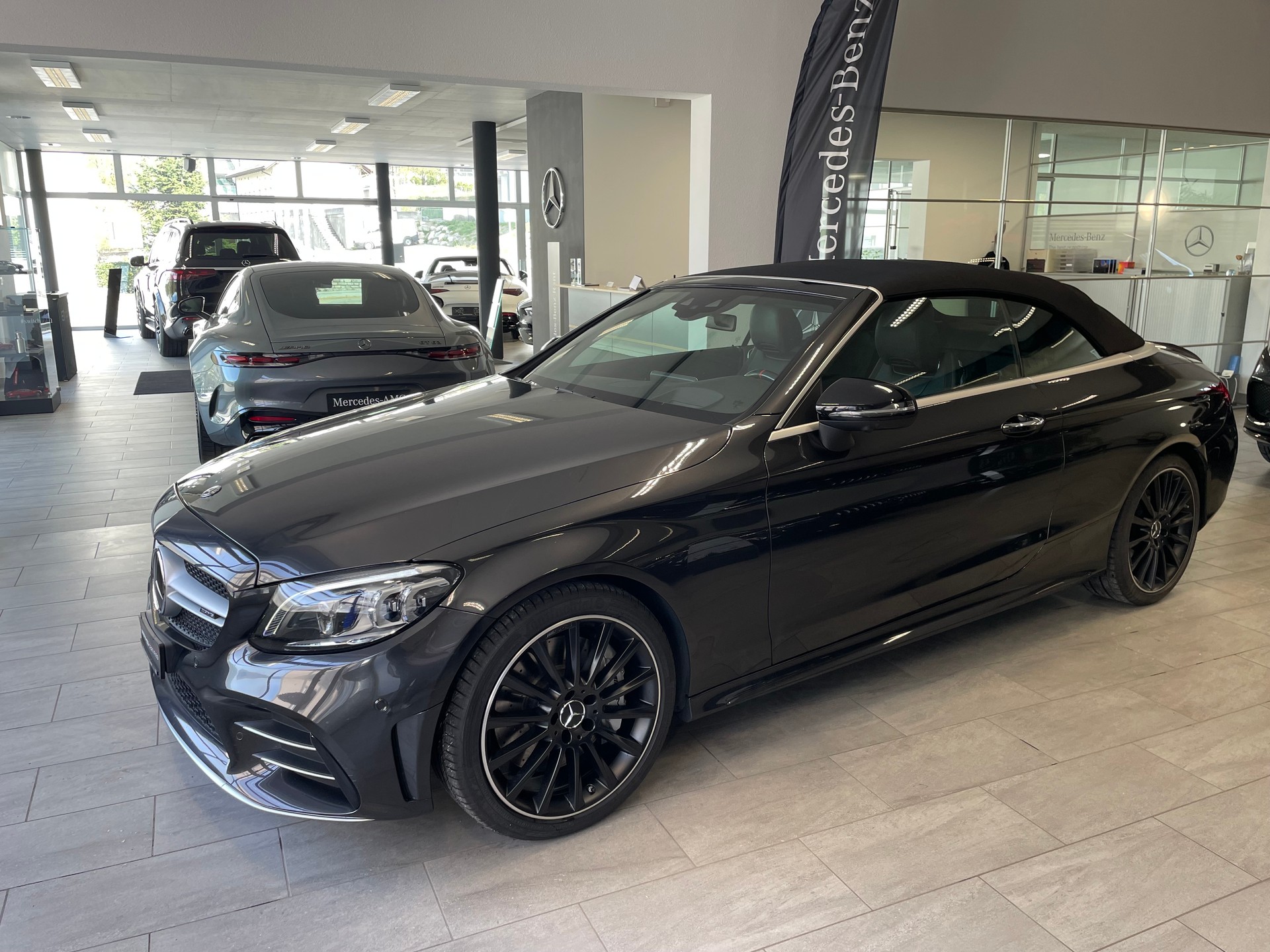 MERCEDES-BENZ C 43 Cabriolet AMG 4Matic 9G-Tronic-image-11