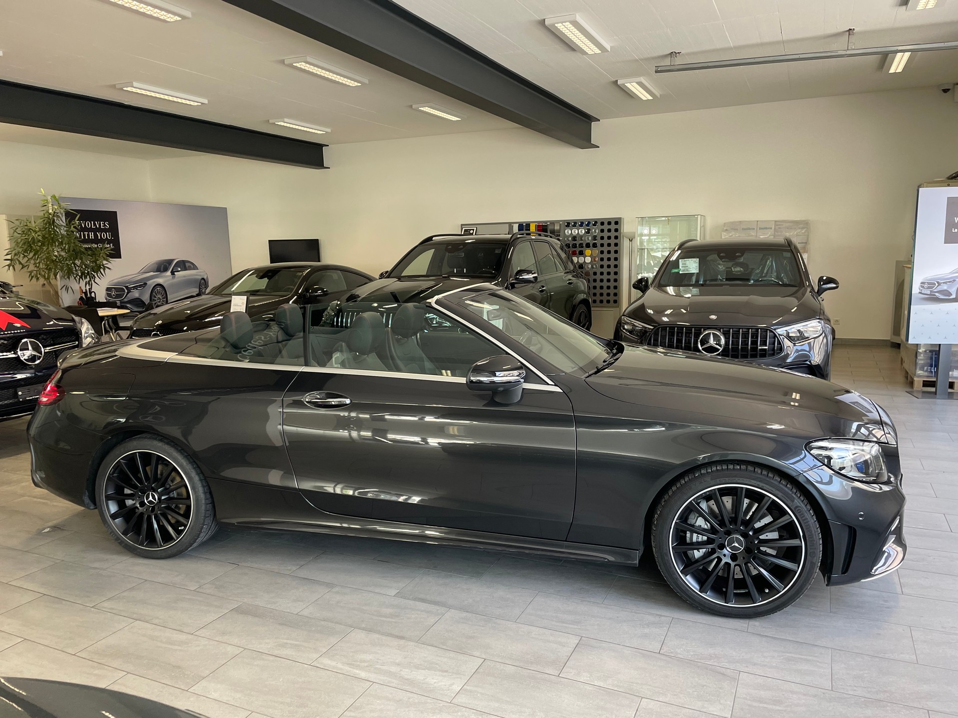 MERCEDES-BENZ C 43 Cabriolet AMG 4Matic 9G-Tronic-image-3