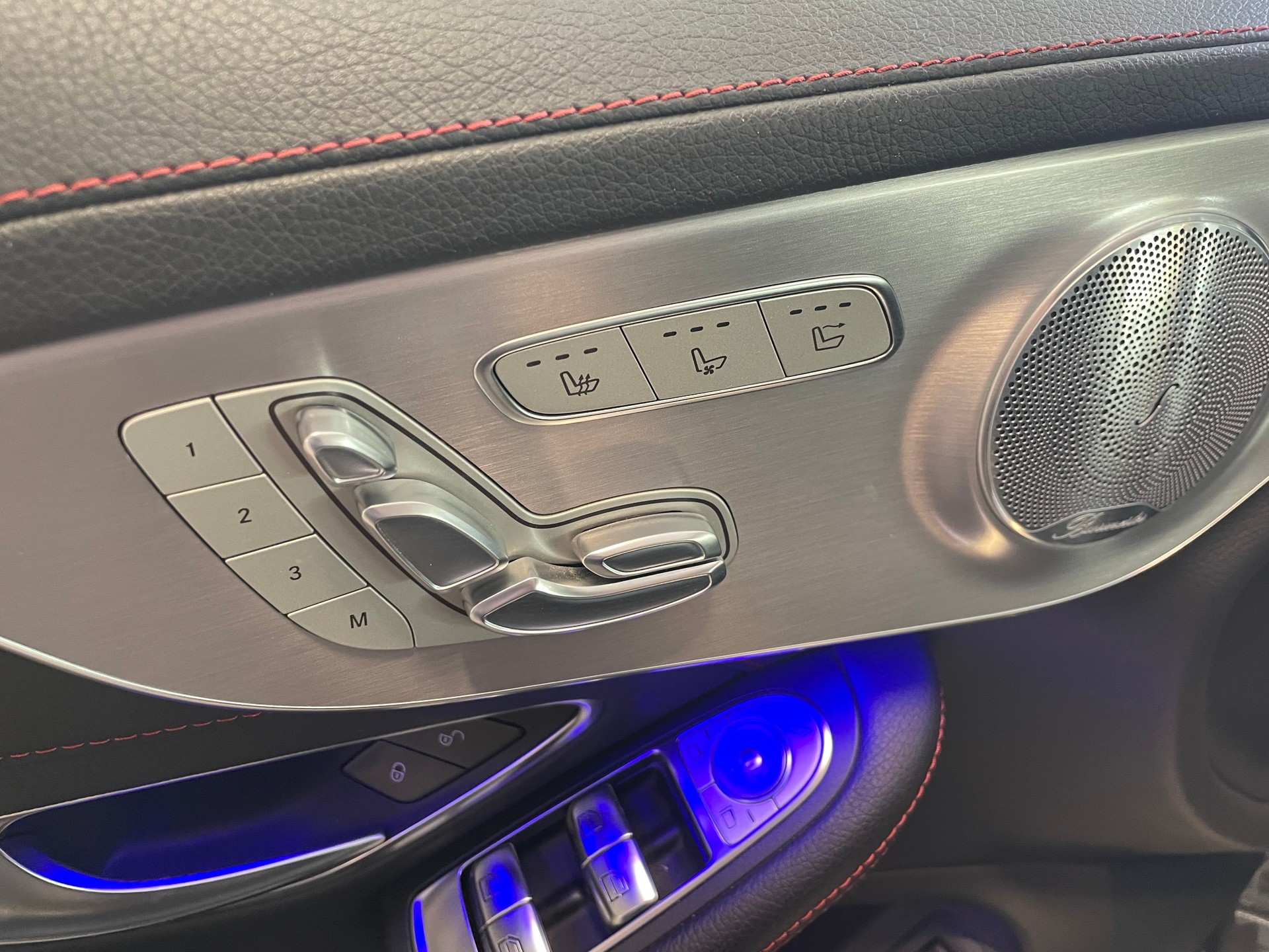 MERCEDES-BENZ C 43 Cabriolet AMG 4Matic 9G-Tronic-image-13