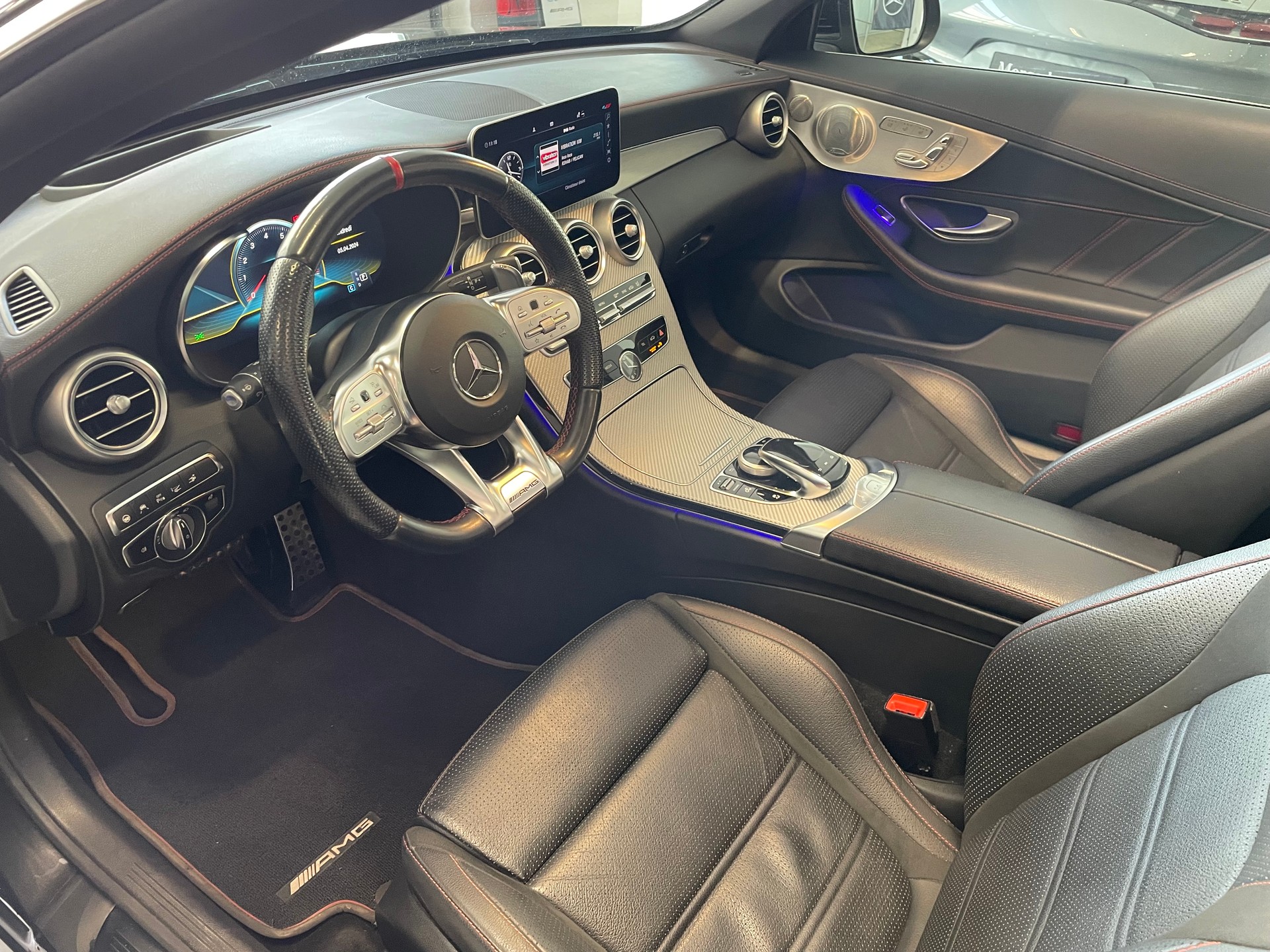 MERCEDES-BENZ C 43 Cabriolet AMG 4Matic 9G-Tronic-image-8