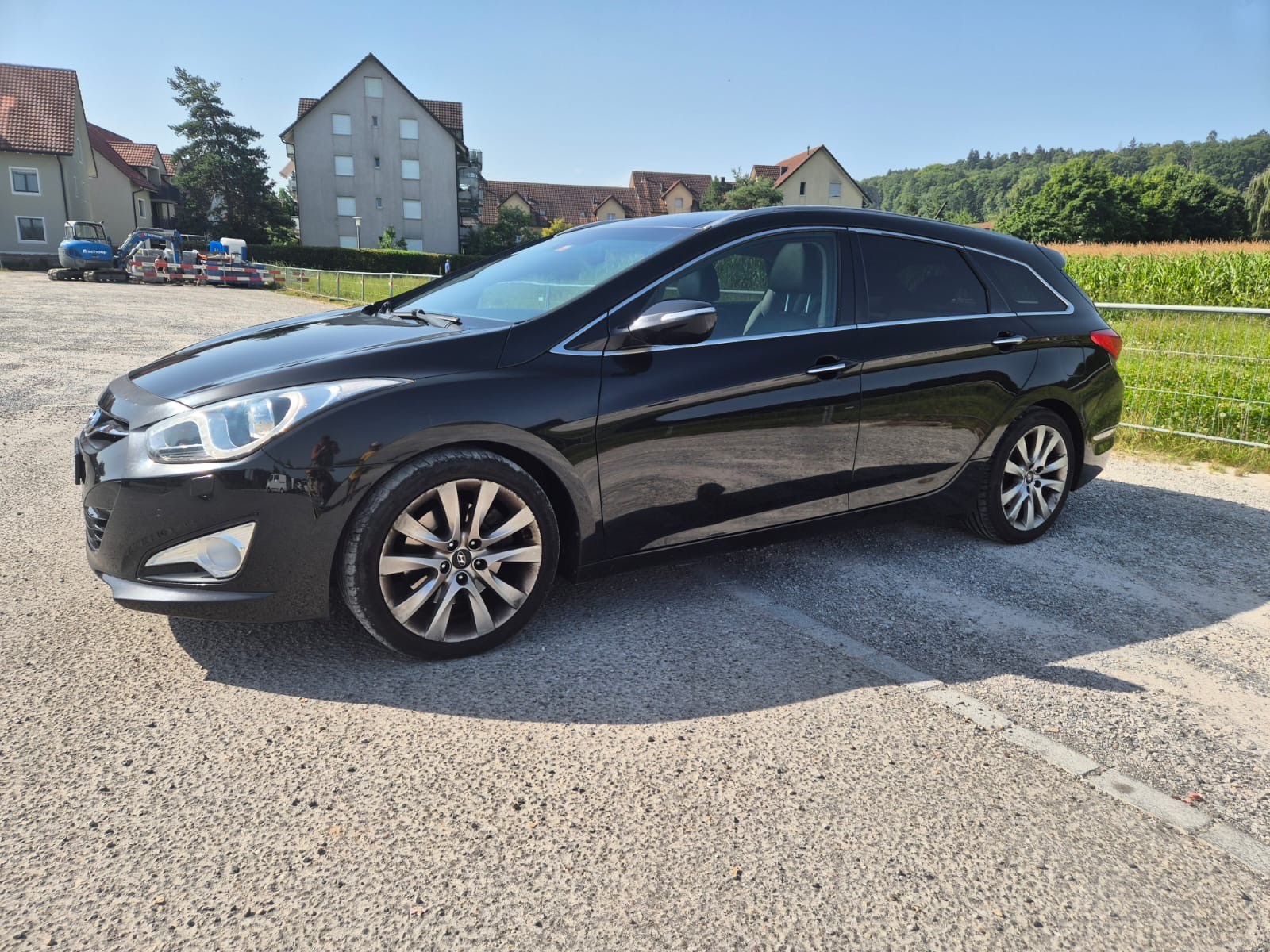 HYUNDAI i40 Wagon 2.0 GDi Premium Automatic-image-1