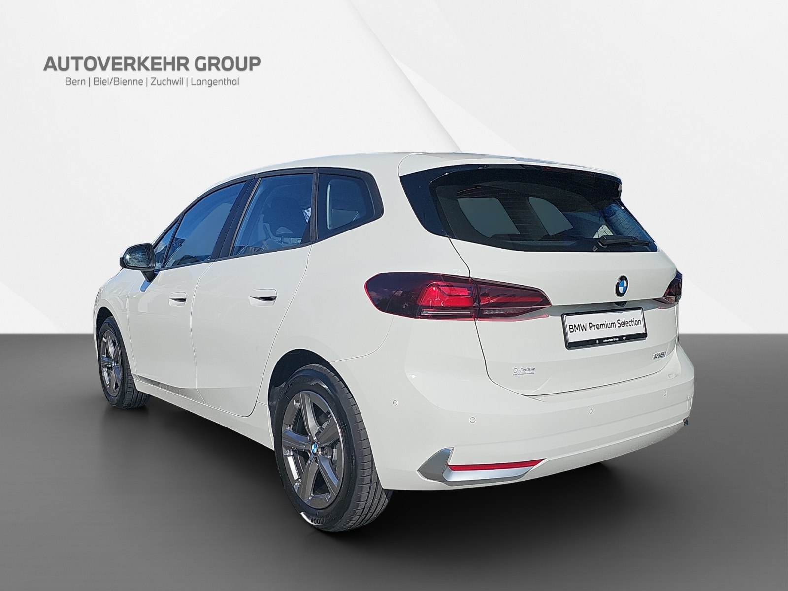 BMW 218i Active Tourer-image-3