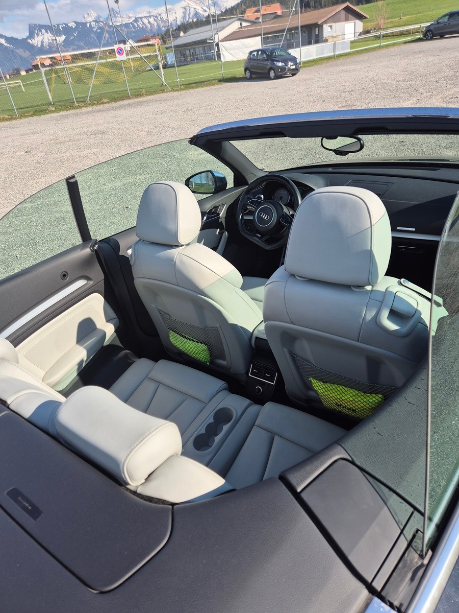 AUDI S3 Cabrio 2.0 TFSI quattro S-tronic-image-5