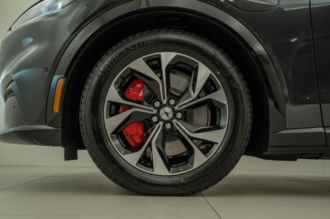 FORD Mustang Mach-E Extended AWD-image-14