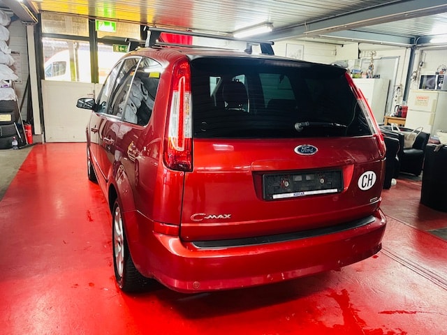FORD C-Max 2.0 TDCi Titanium PowerShift-image-3