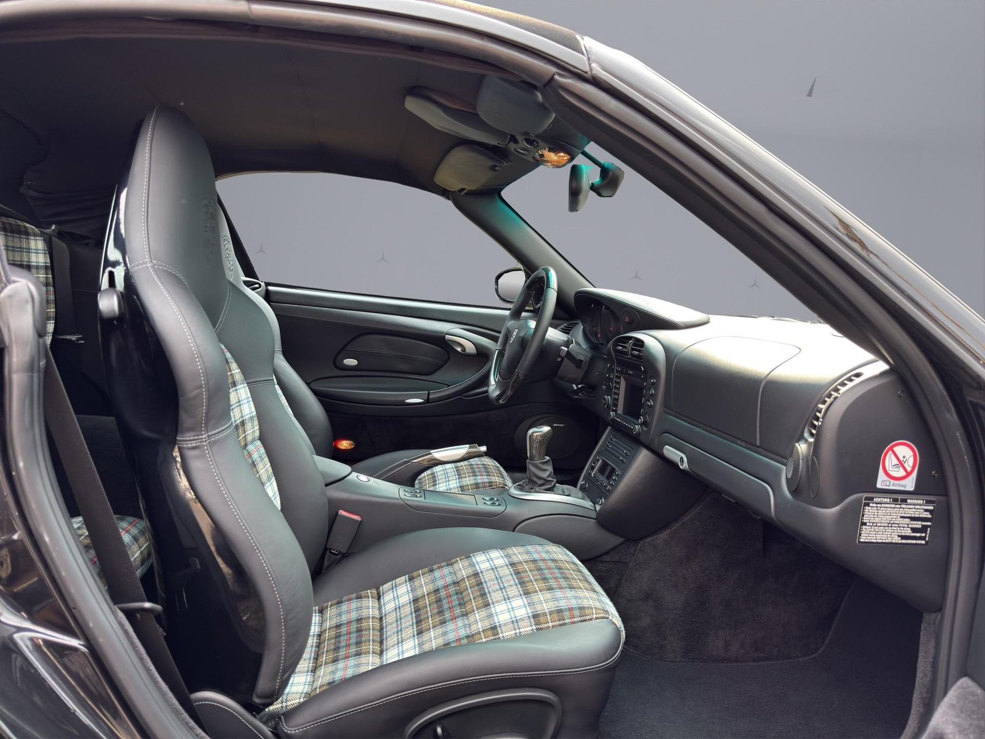 PORSCHE 911 Cabriolet 3.6 Turbo-image-15