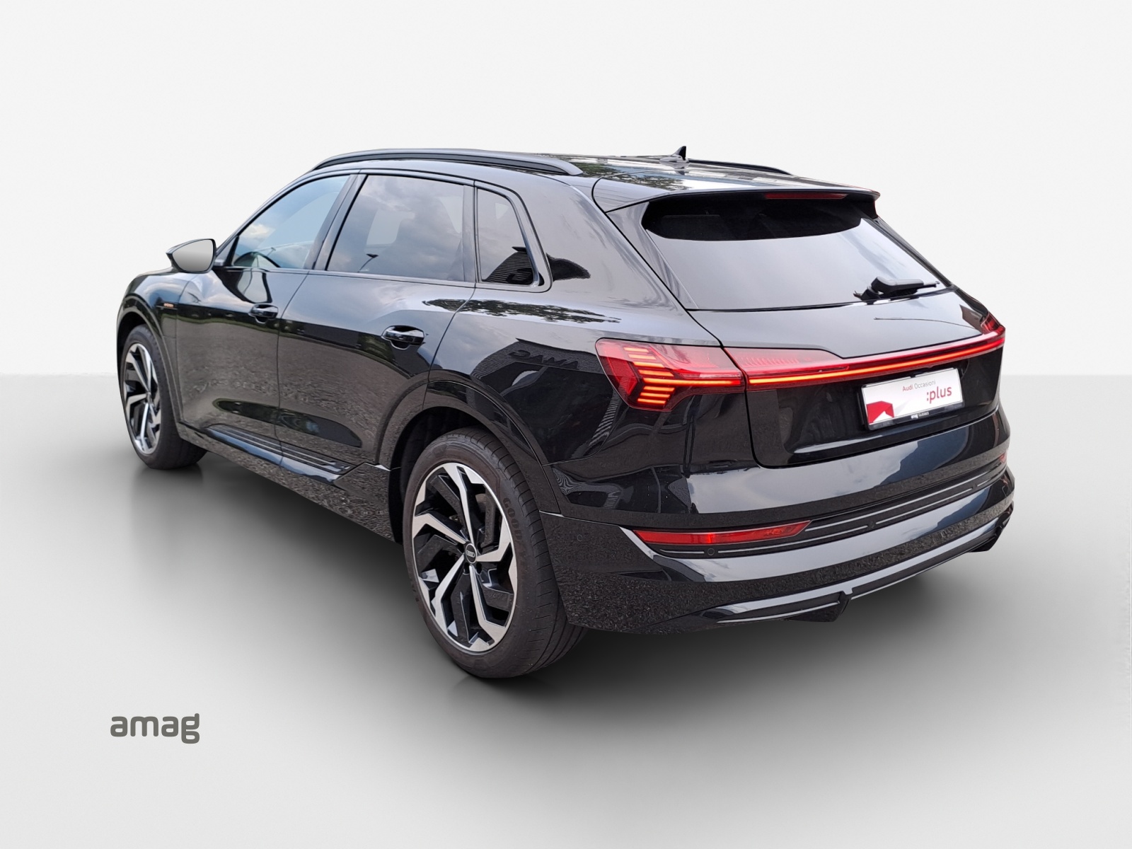 AUDI e-tron 50 S Line Attraction quattro-image-3