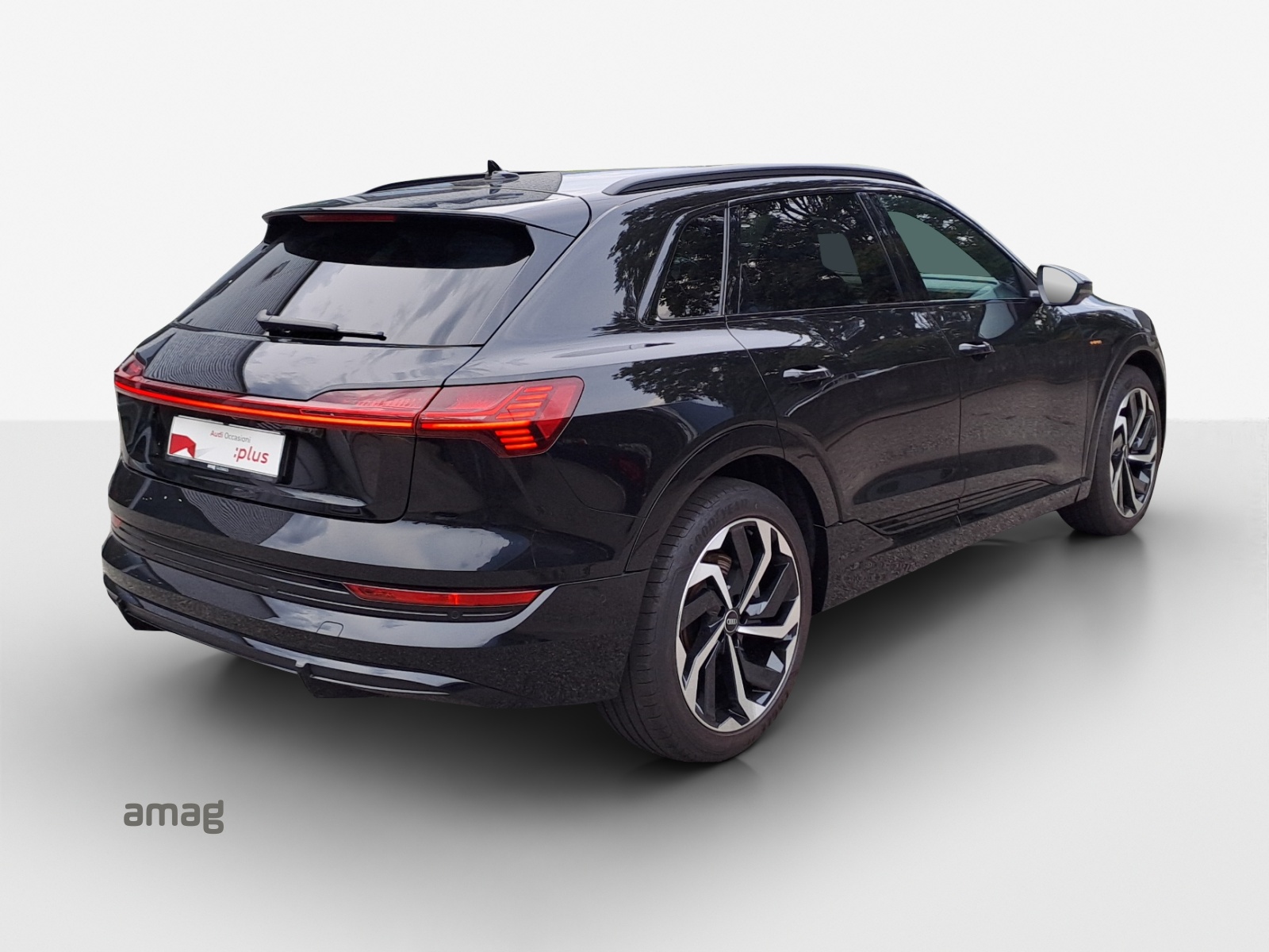 AUDI e-tron 50 S Line Attraction quattro-image-5