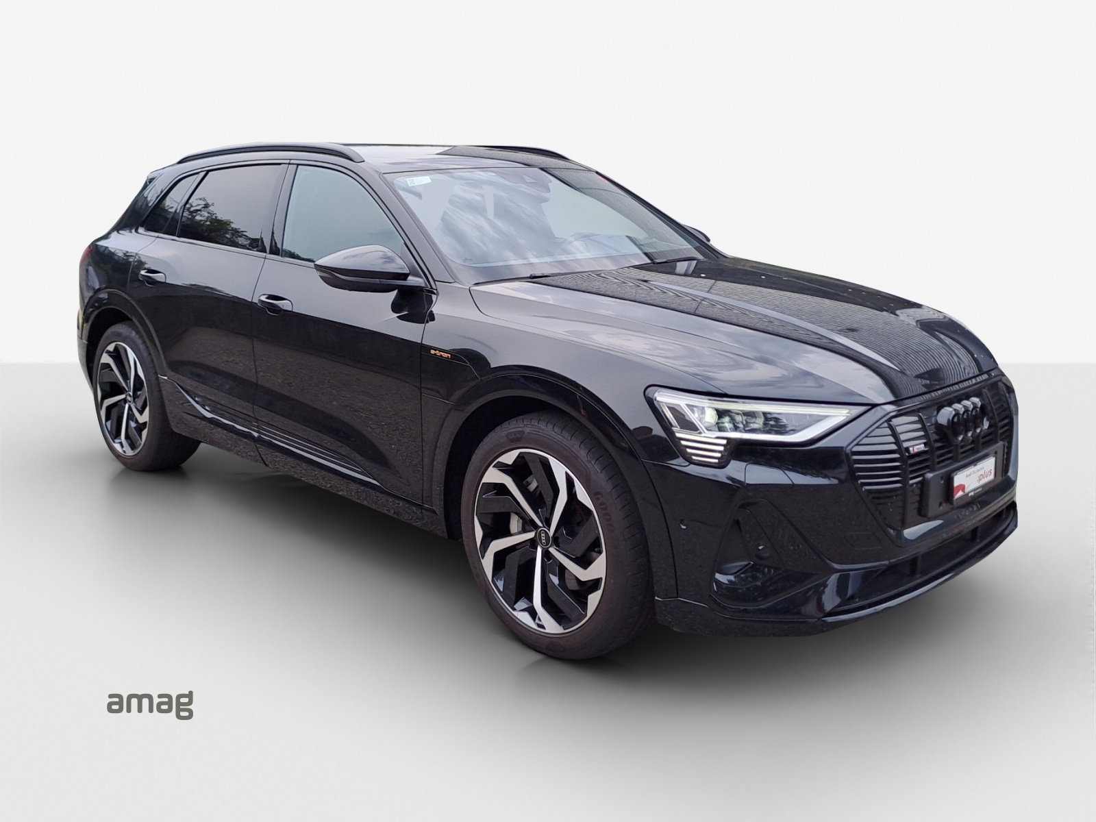 AUDI e-tron 50 S Line Attraction quattro-image-6