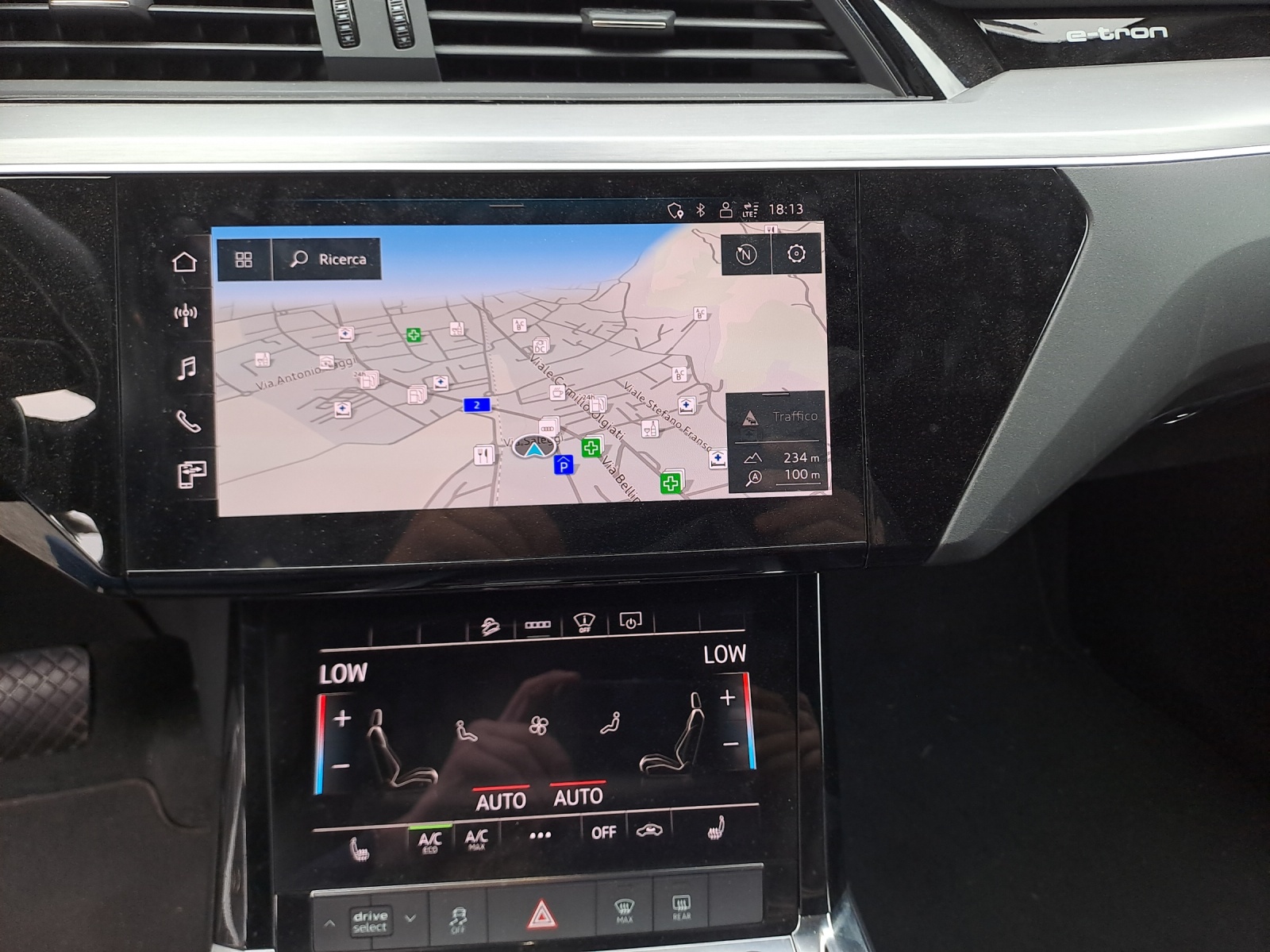 AUDI e-tron 50 S Line Attraction quattro-image-11