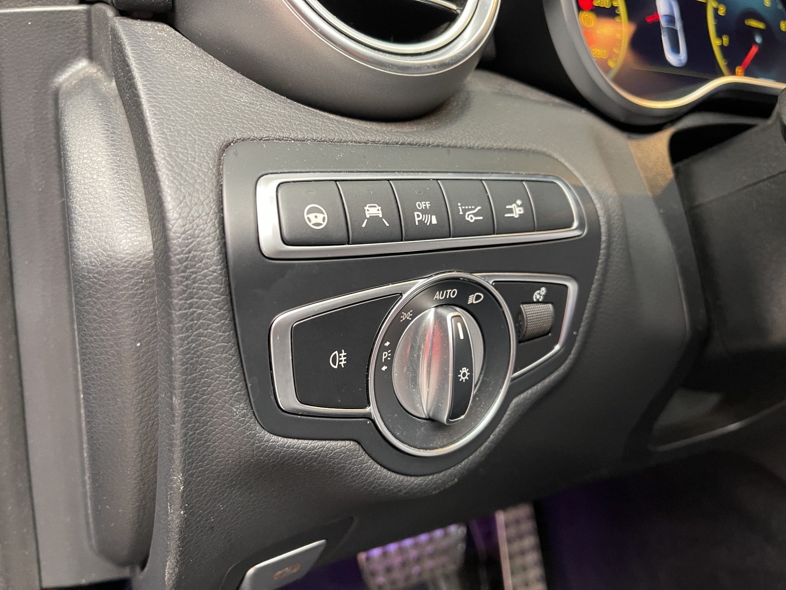 MERCEDES-BENZ C 43 AMG 4Matic-image-13