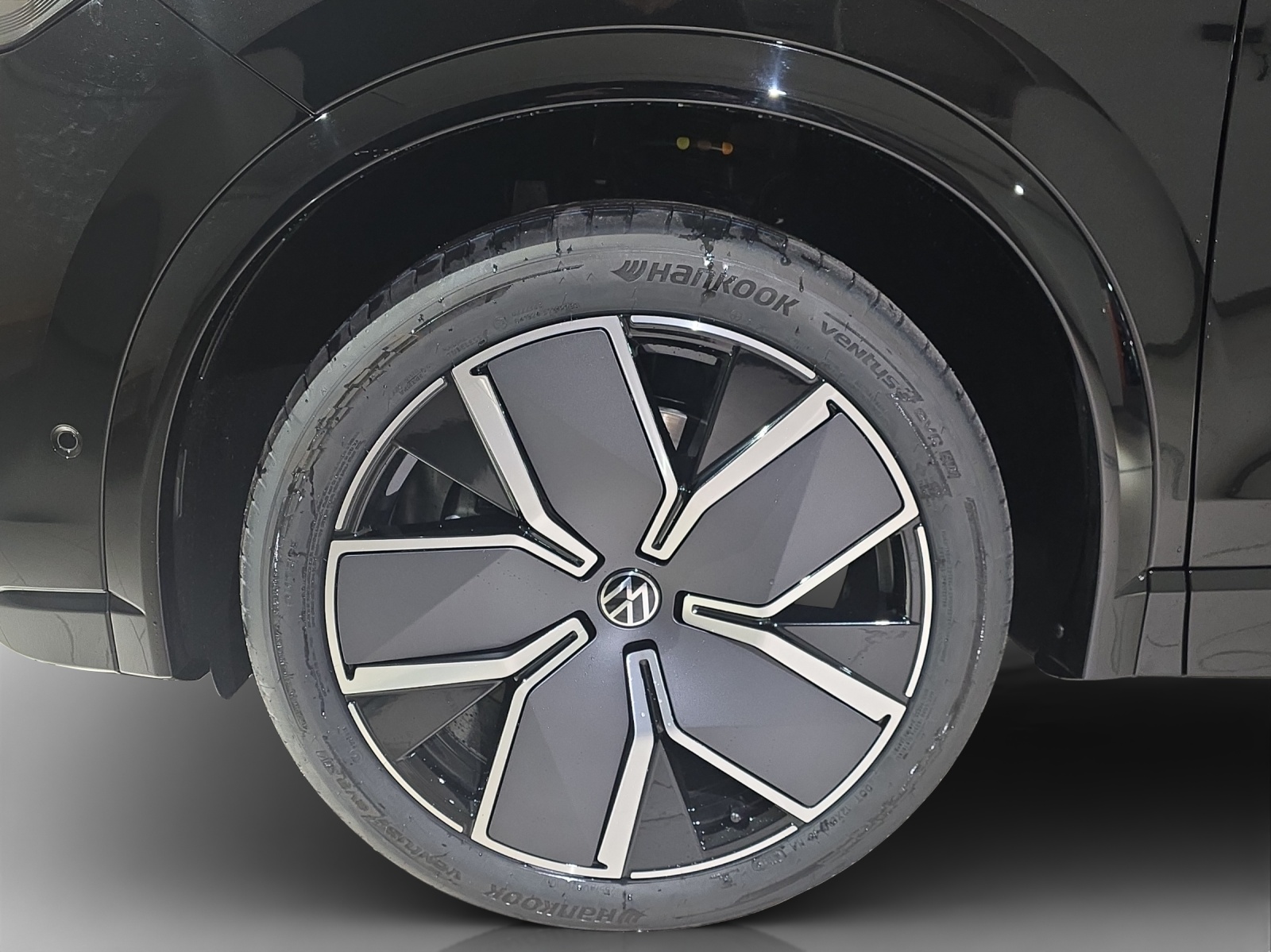 VW Tiguan 2.0 TSI DSG R-Line 4Motion-image-15