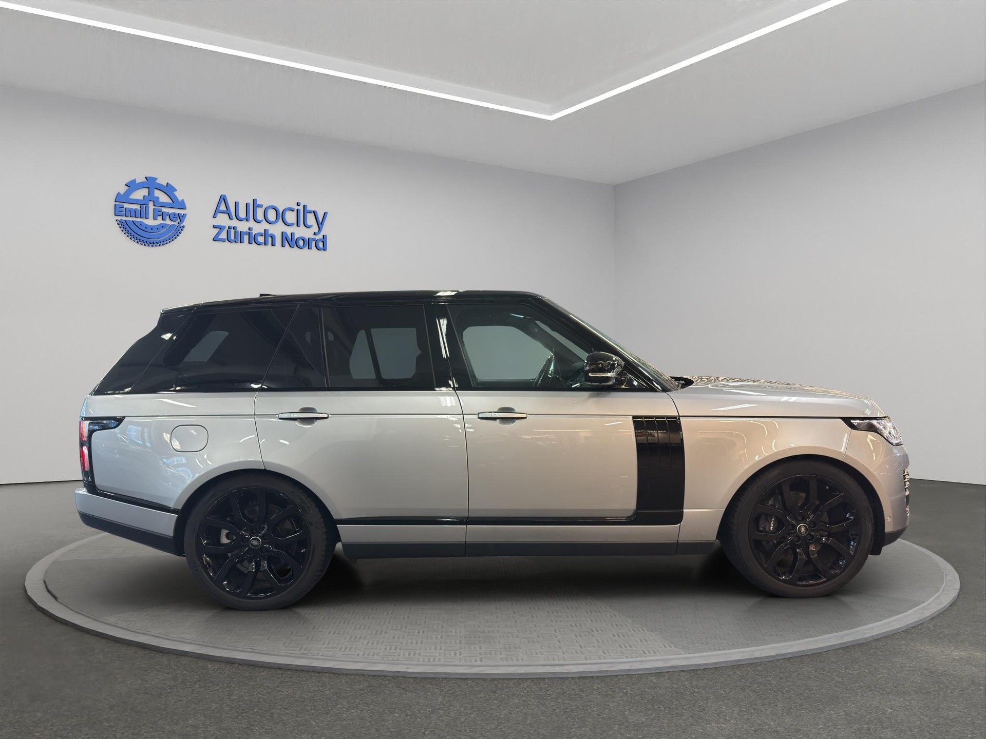 LAND ROVER Range Rover 5.0 V8 SC Autobiography-image-4