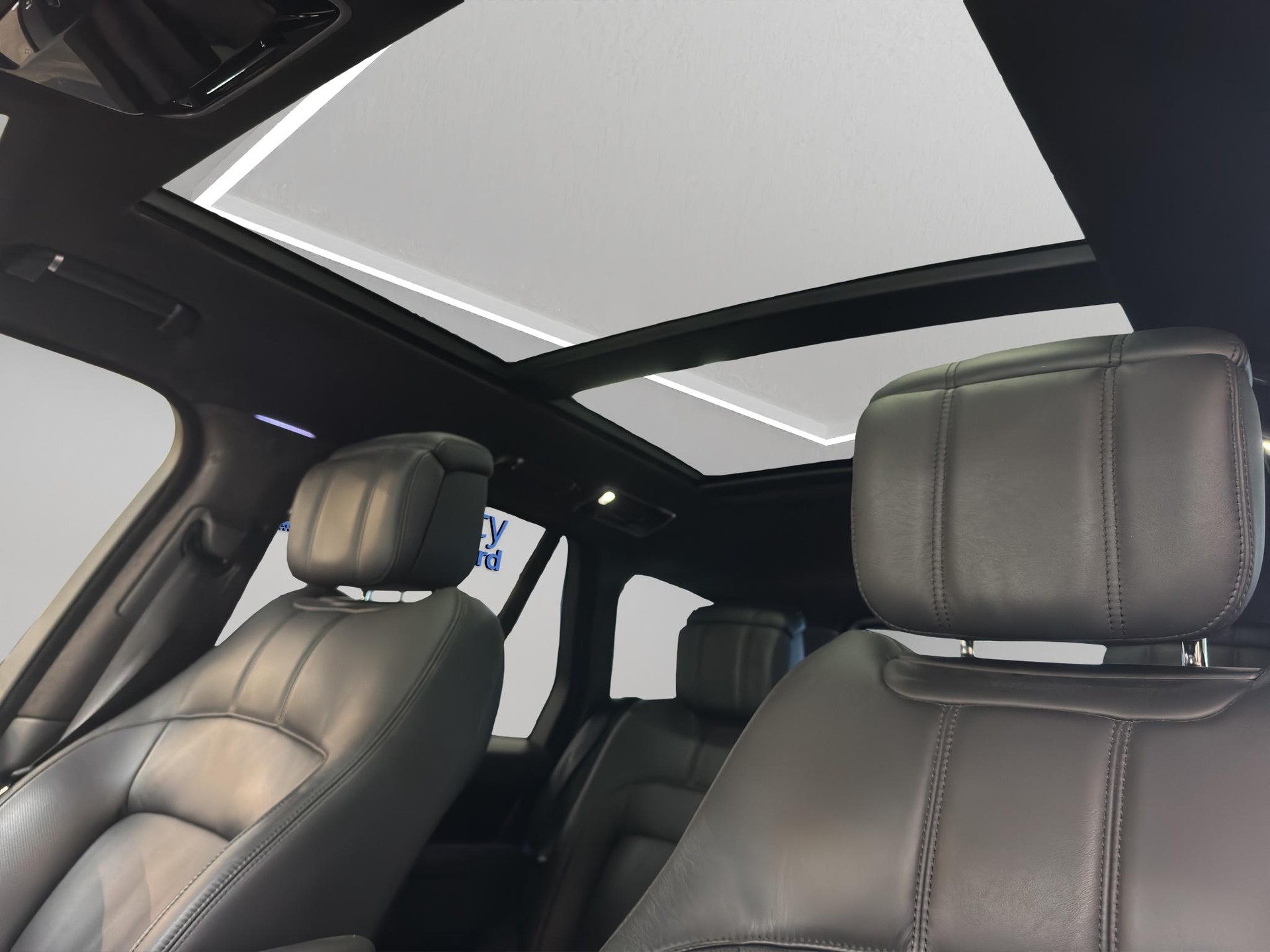 LAND ROVER Range Rover 5.0 V8 SC Autobiography-image-13