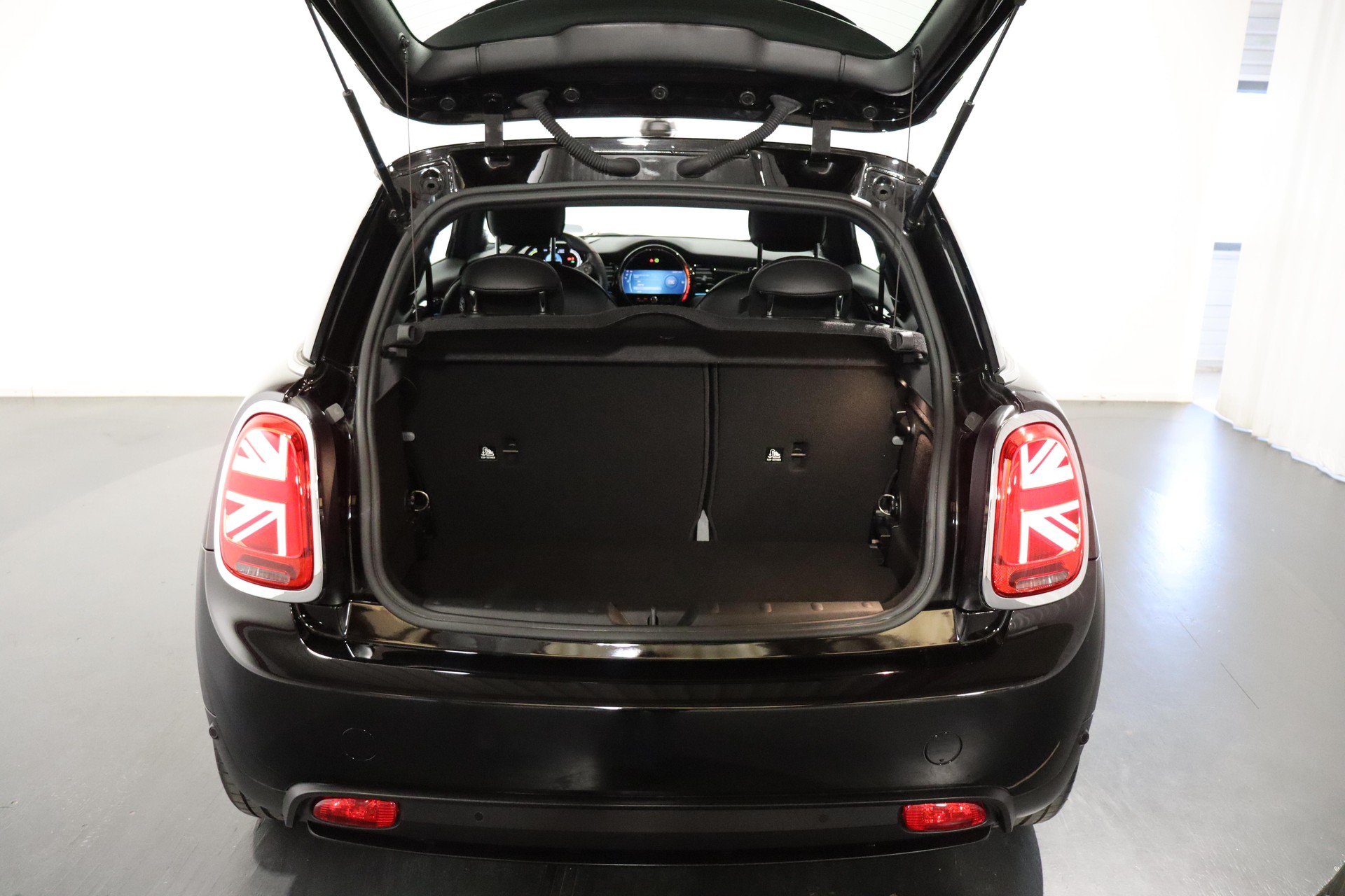 MINI F56 Cooper SE-image-9