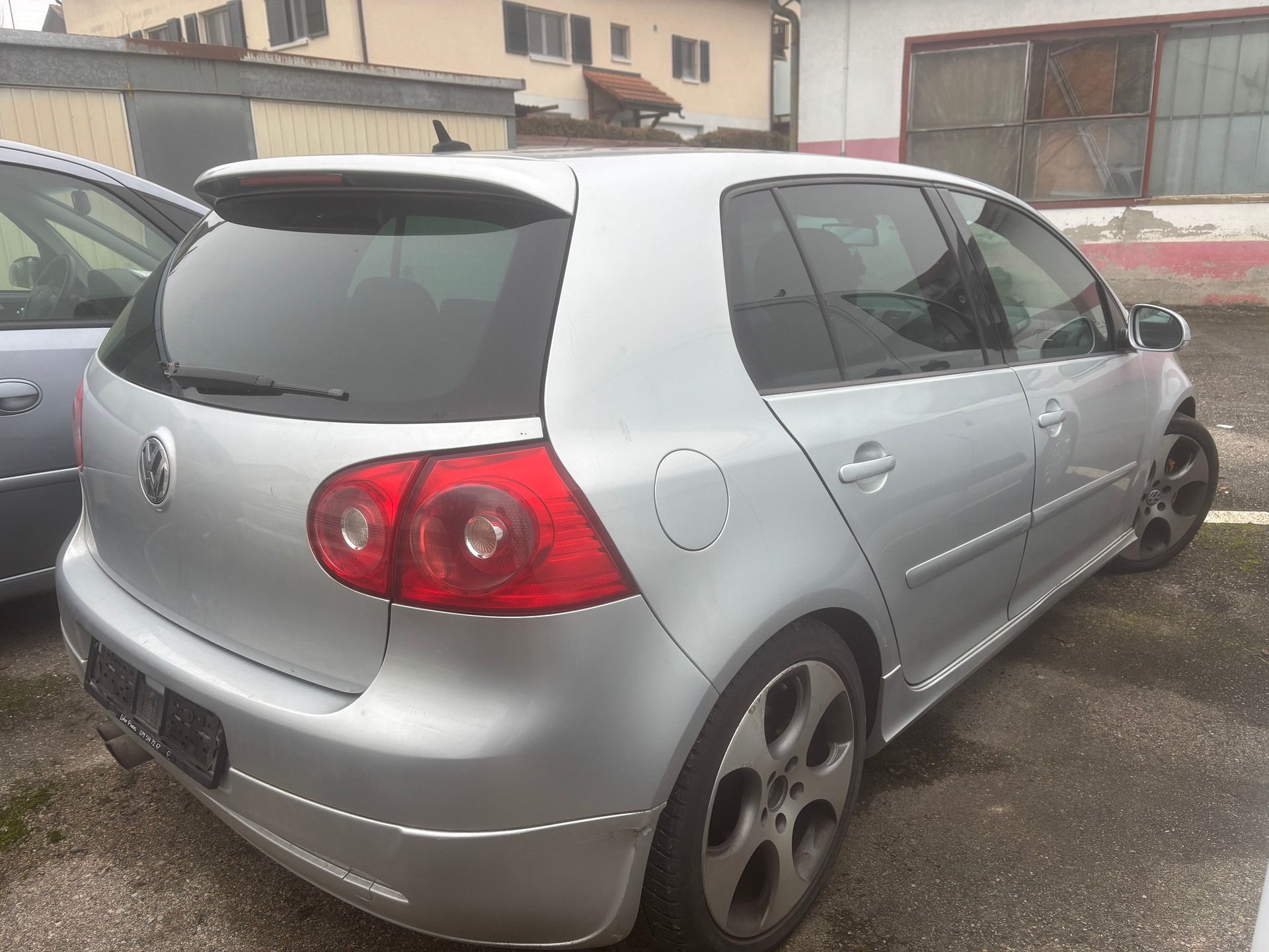 VW GOLF-image-6