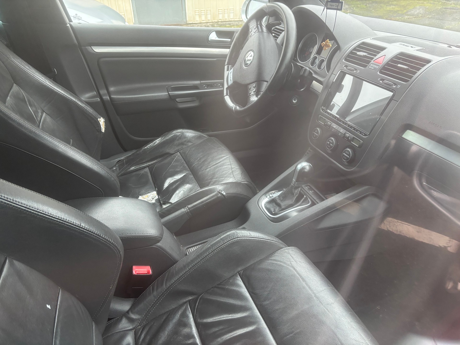 VW GOLF-image-4