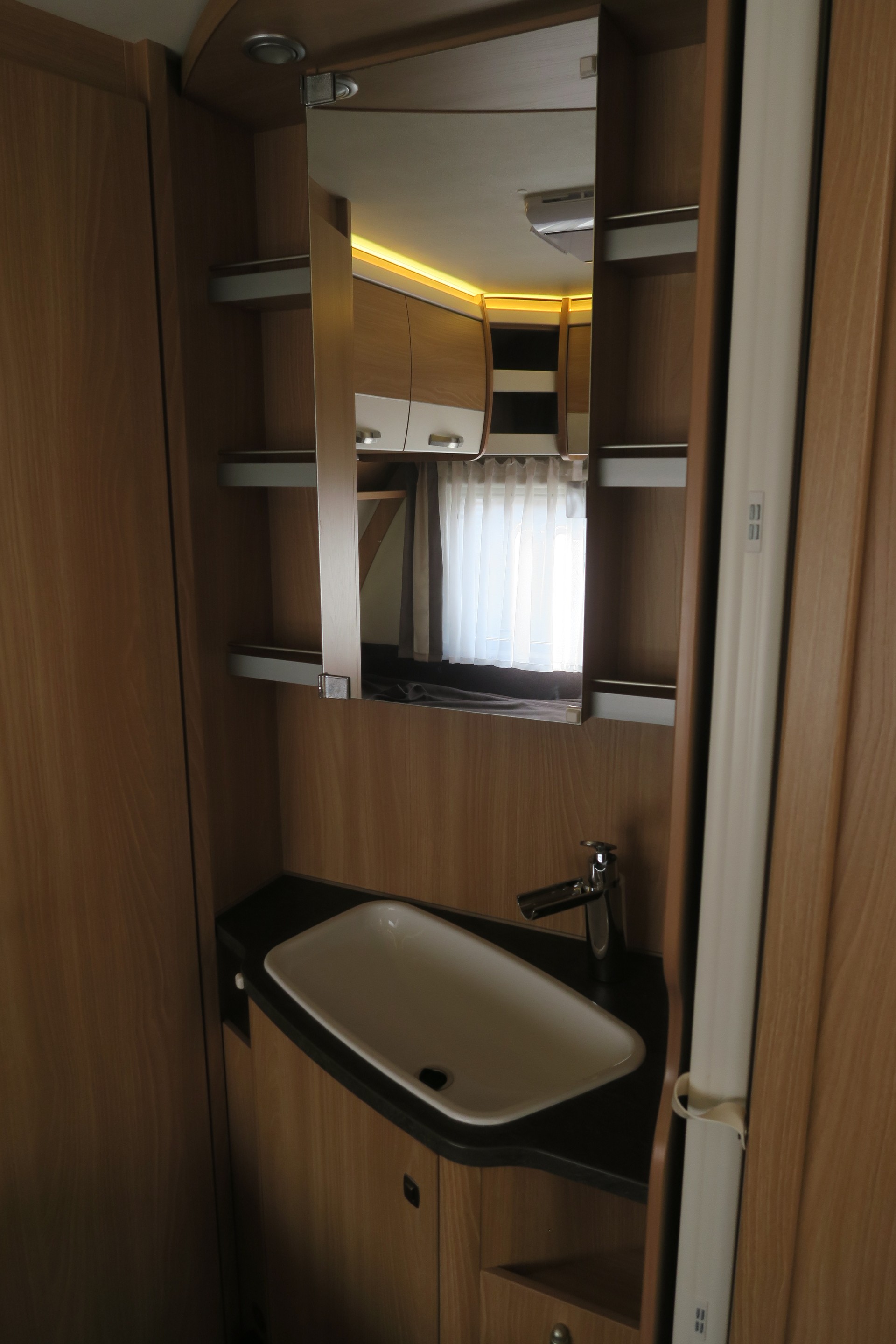 KNAUS Südwind 500 FU-image-11