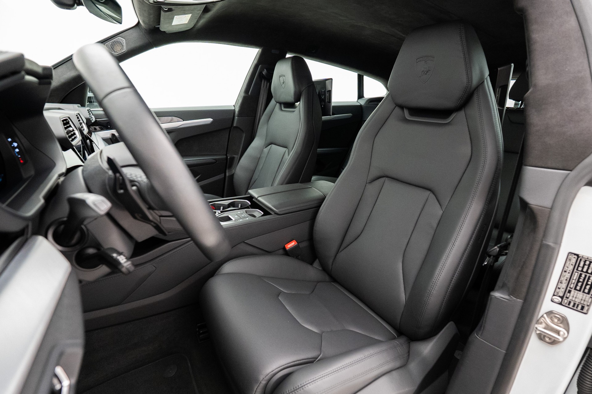 LAMBORGHINI Urus S-image-7