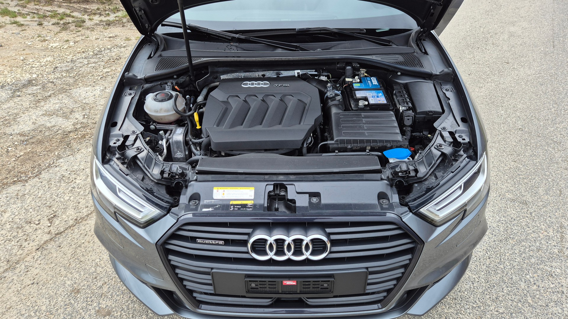 AUDI A3 Sportback 2.0 TFSI Sport quattro S-tronic-image-14