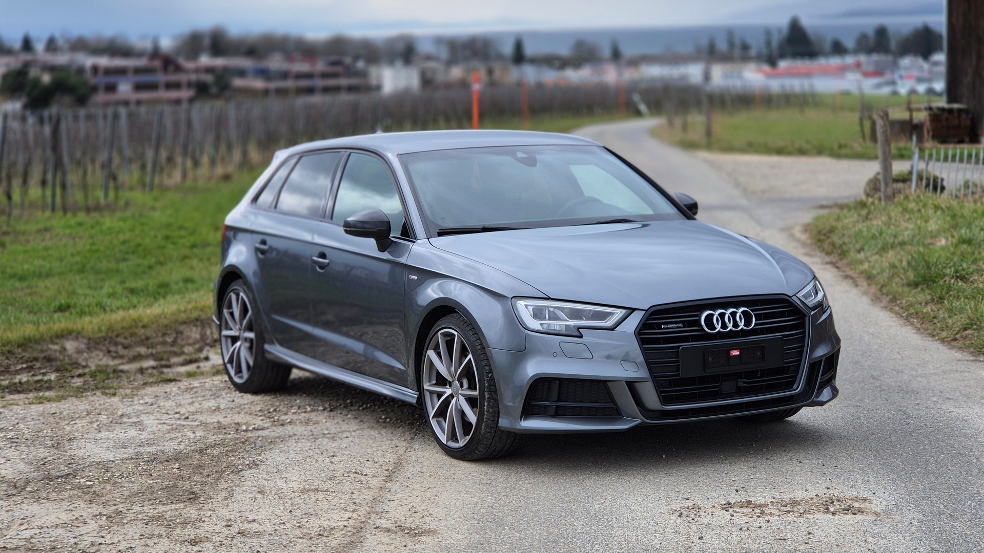 AUDI A3 Sportback 2.0 TFSI Sport quattro S-tronic-image-7