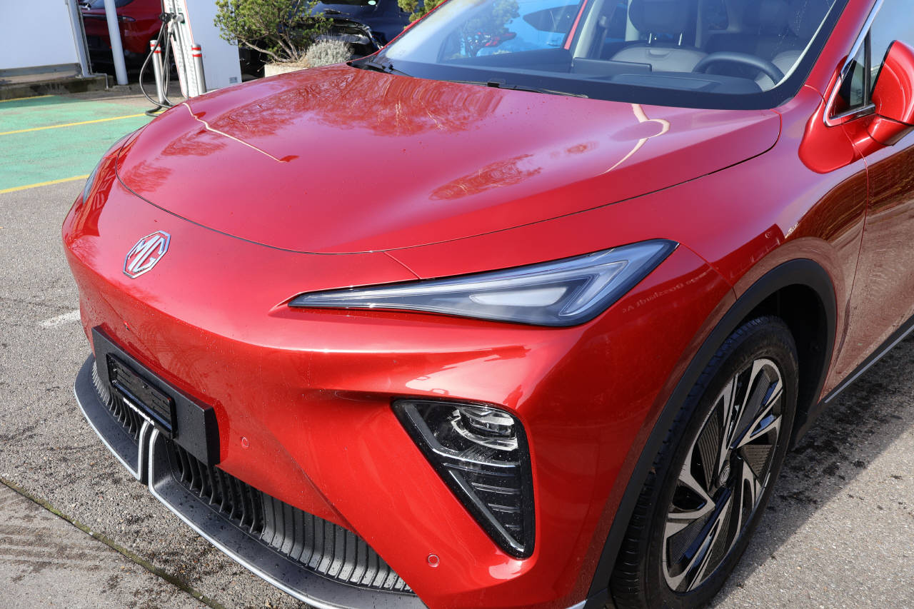 MG S6 EV 77 kWh Luxury 4WD-image-5