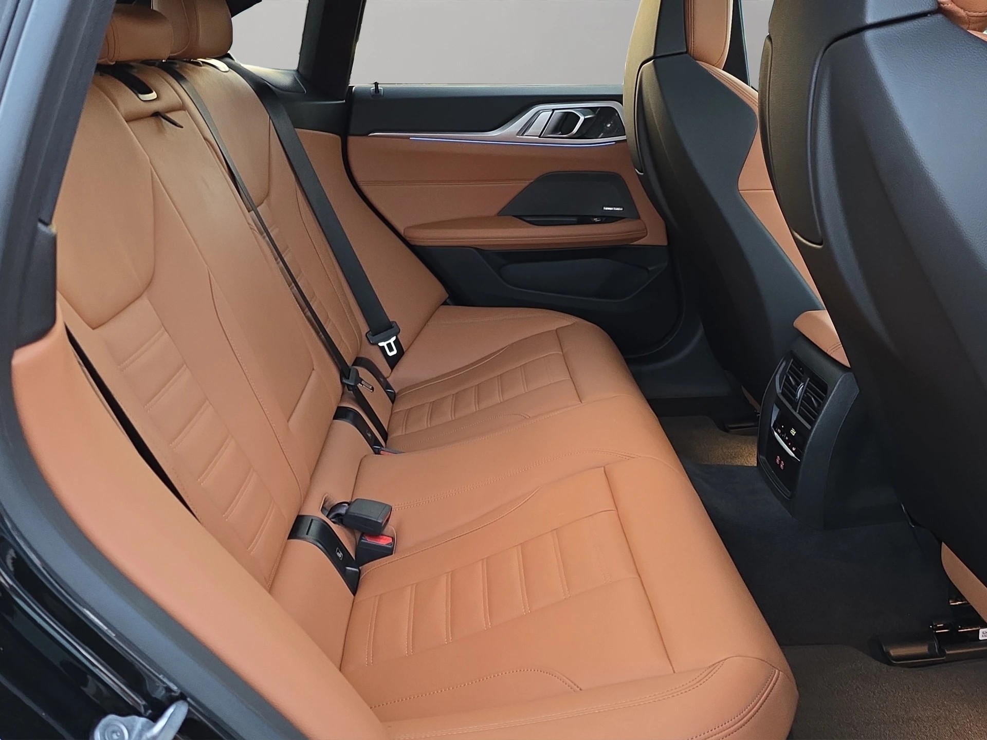 BMW i4 M50-image-19