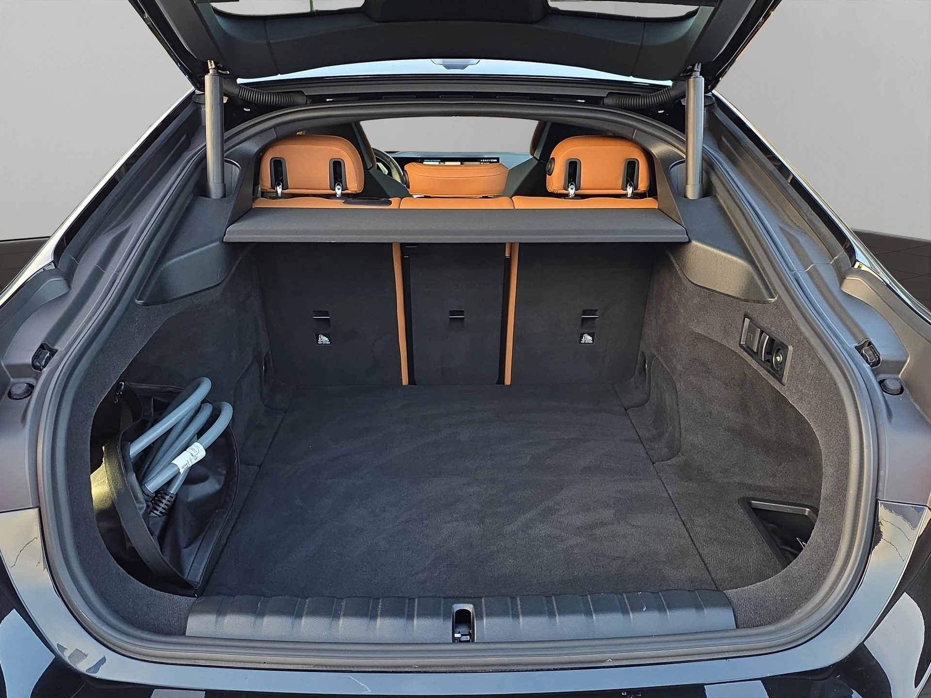 BMW i4 M50-image-17