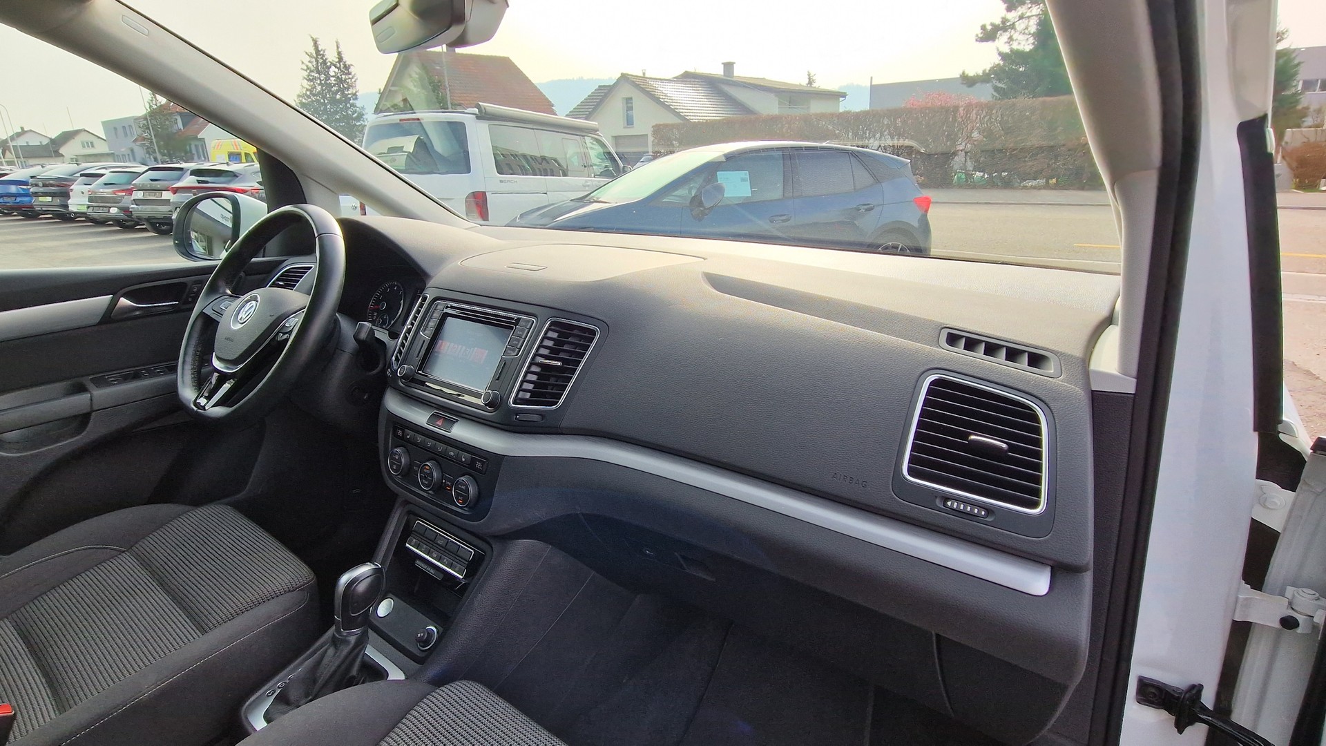 VW Sharan 1.4 TSI BlMT Comfortline DSG-image-8