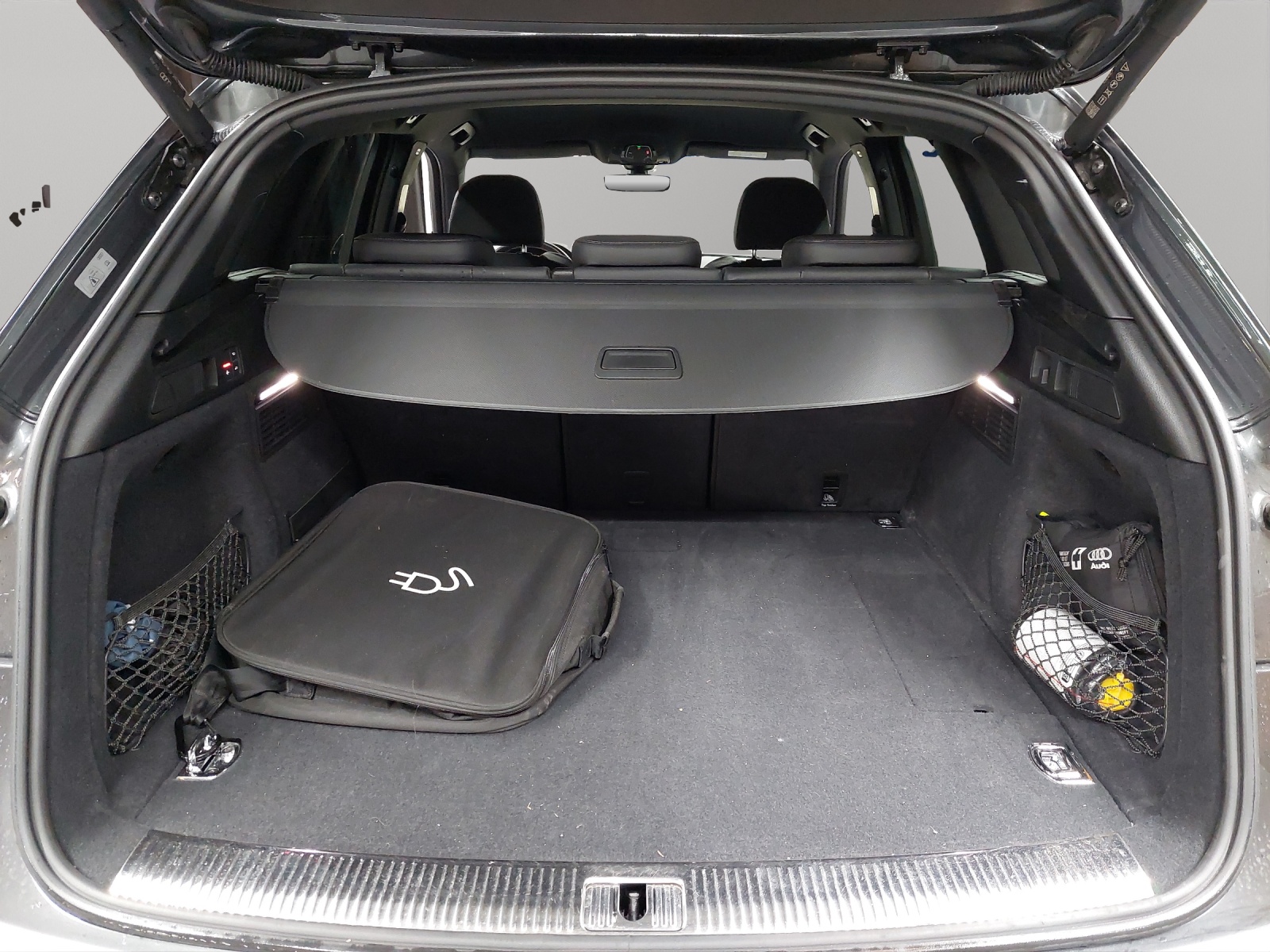 AUDI Q5 50 TFSI e PHEV S line quattro S-tronic-image-10