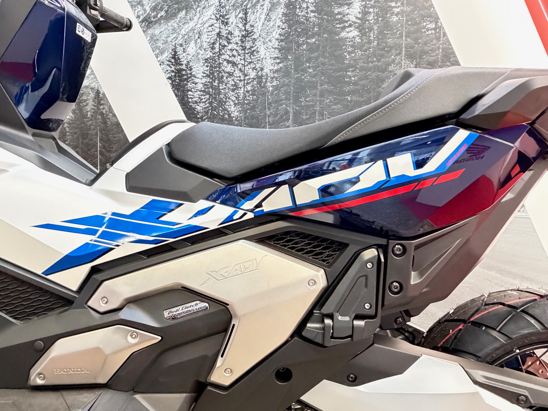 HONDA X-ADV 750-image-7